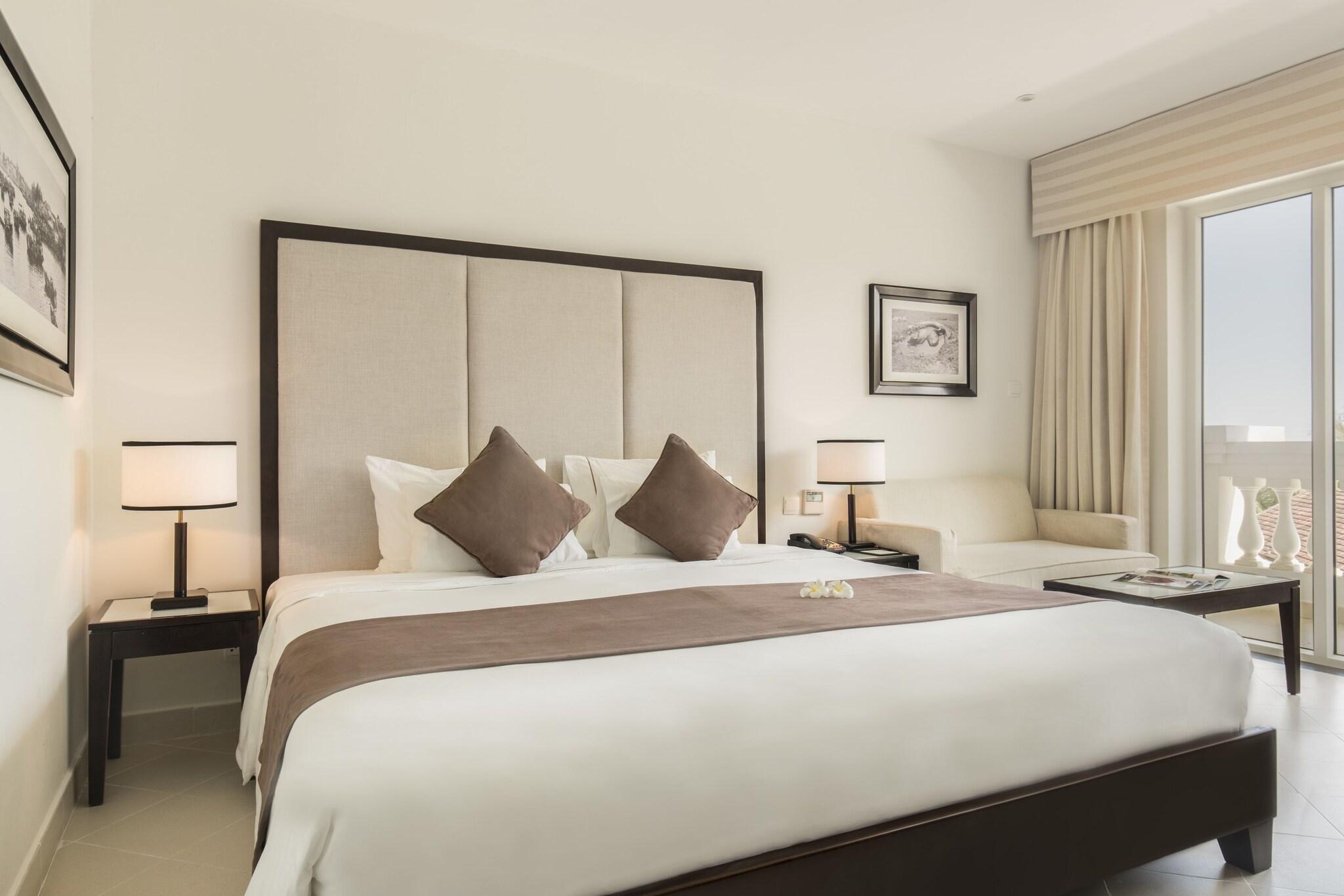 Double Deluxe King Bed