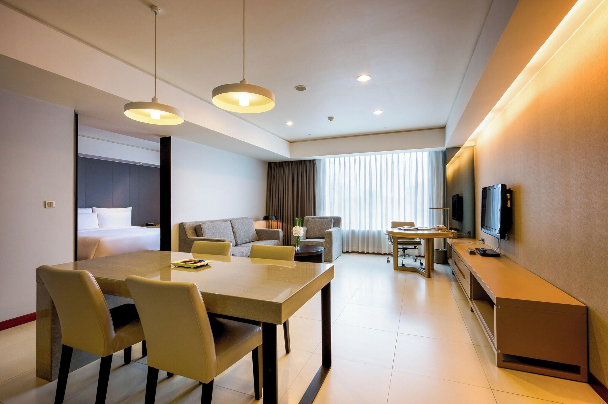 Apartment King Size Bed