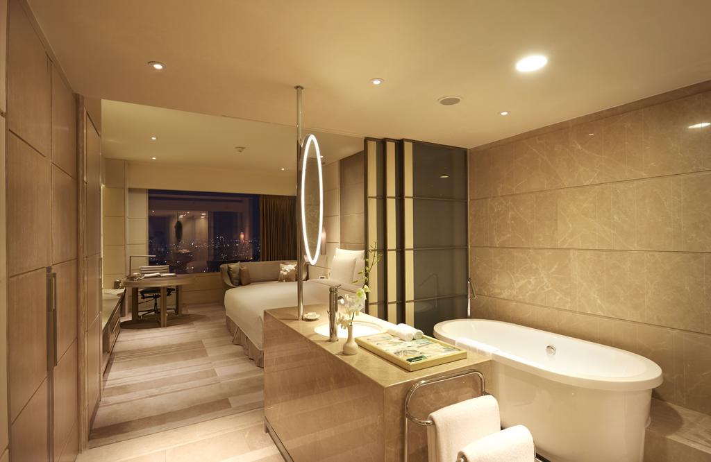 Single Deluxe Premium