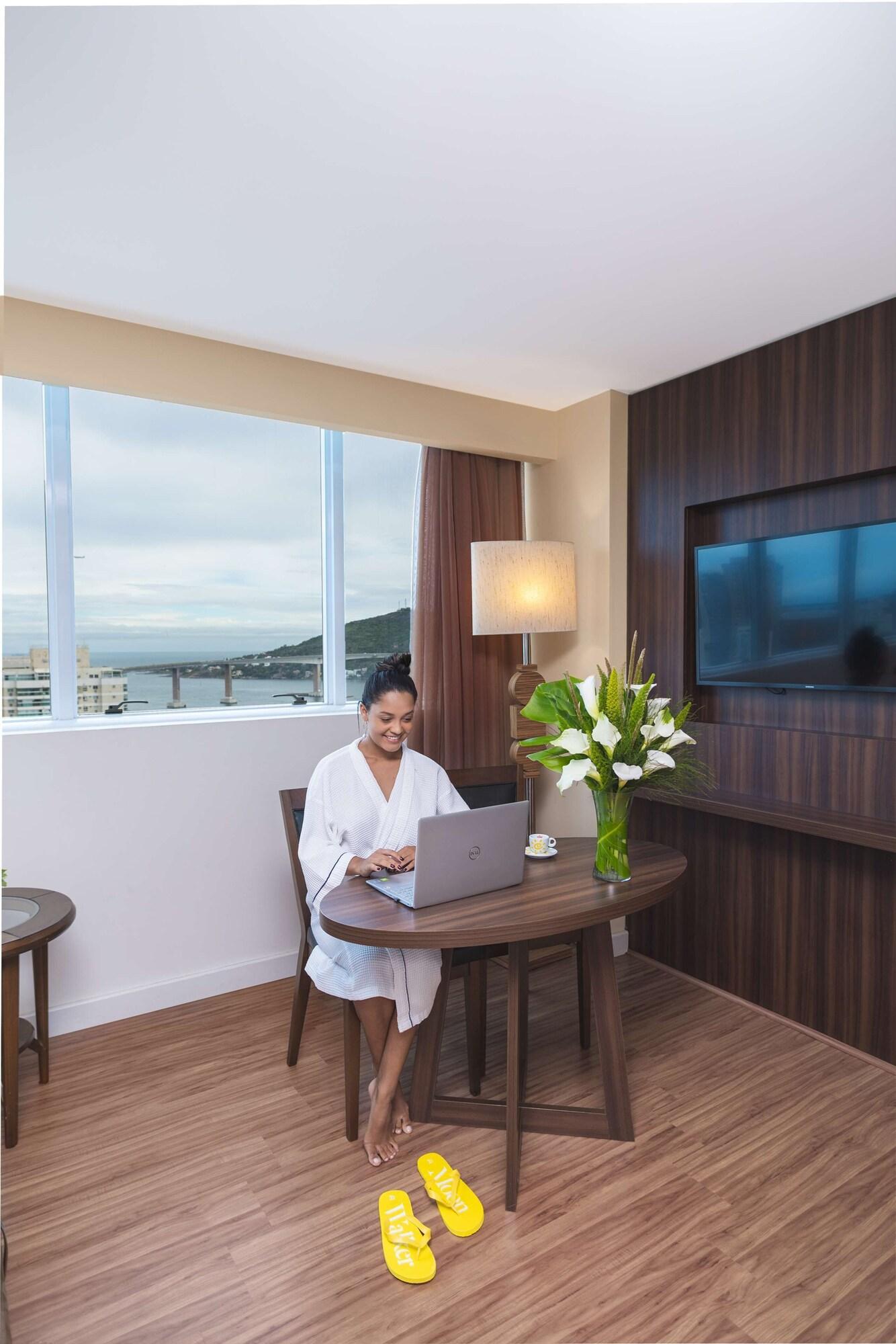 Suite Queen Size Bed