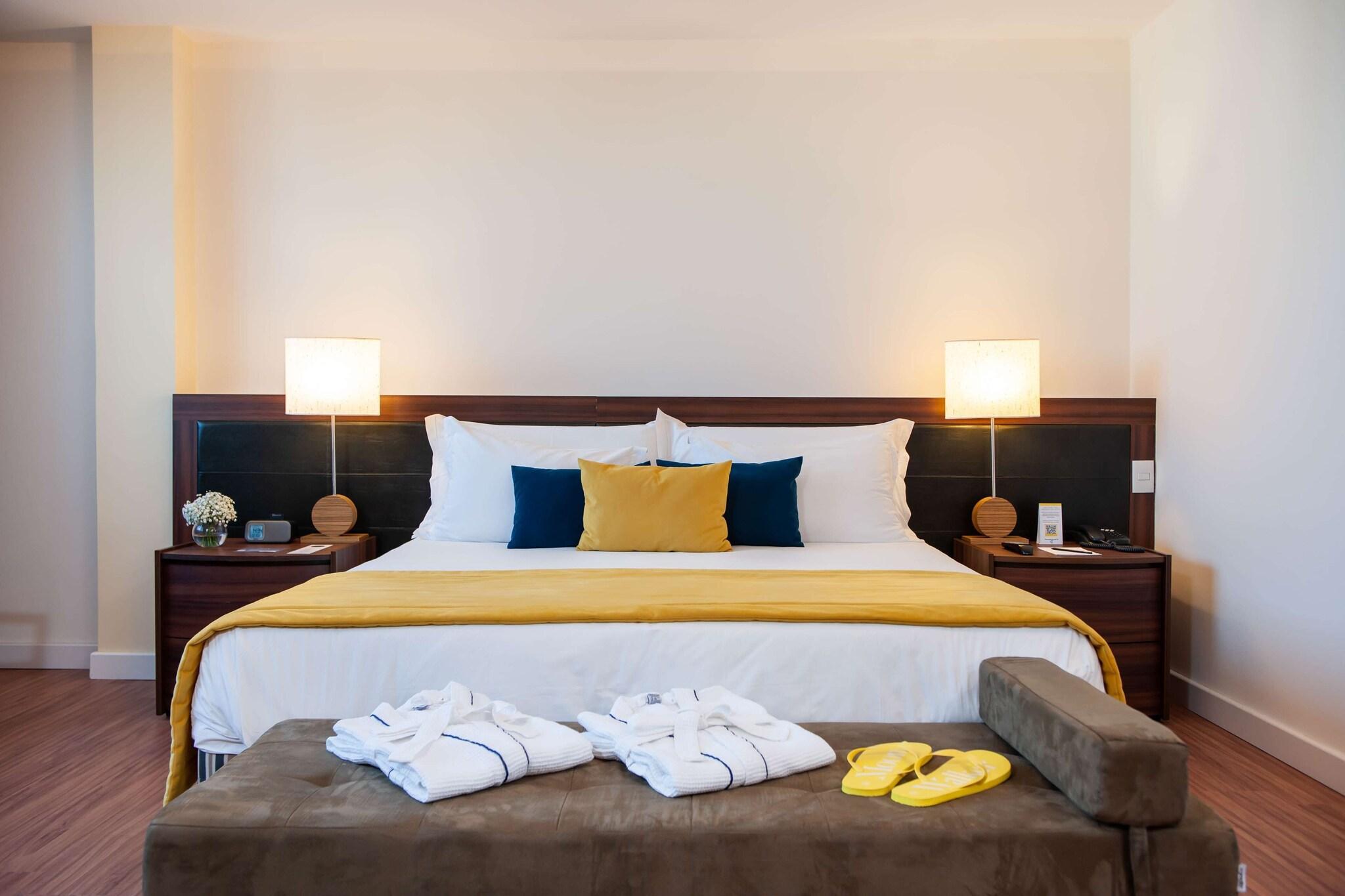 Suite Queen Size Bed