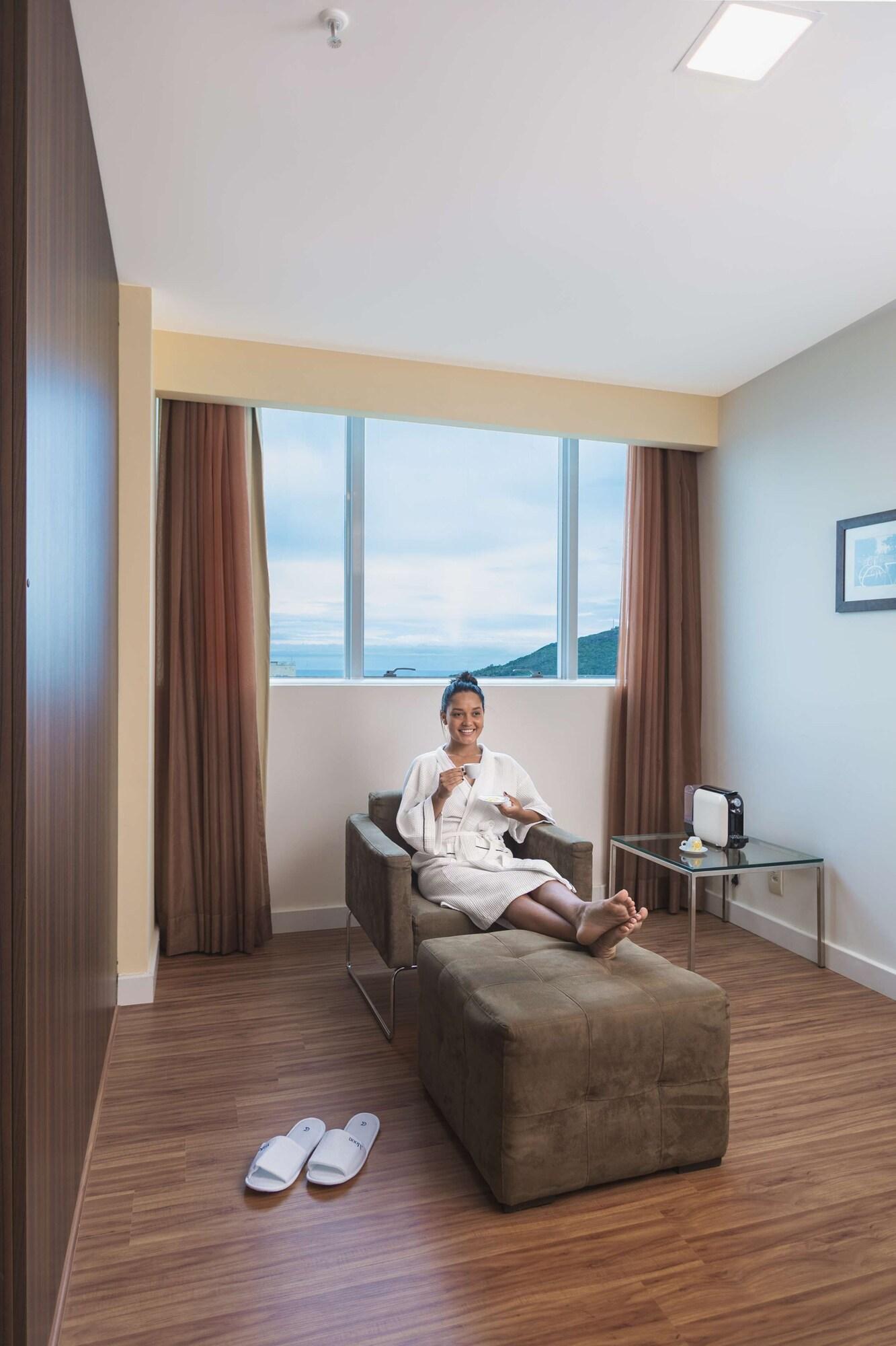 Suite Queen Size Bed