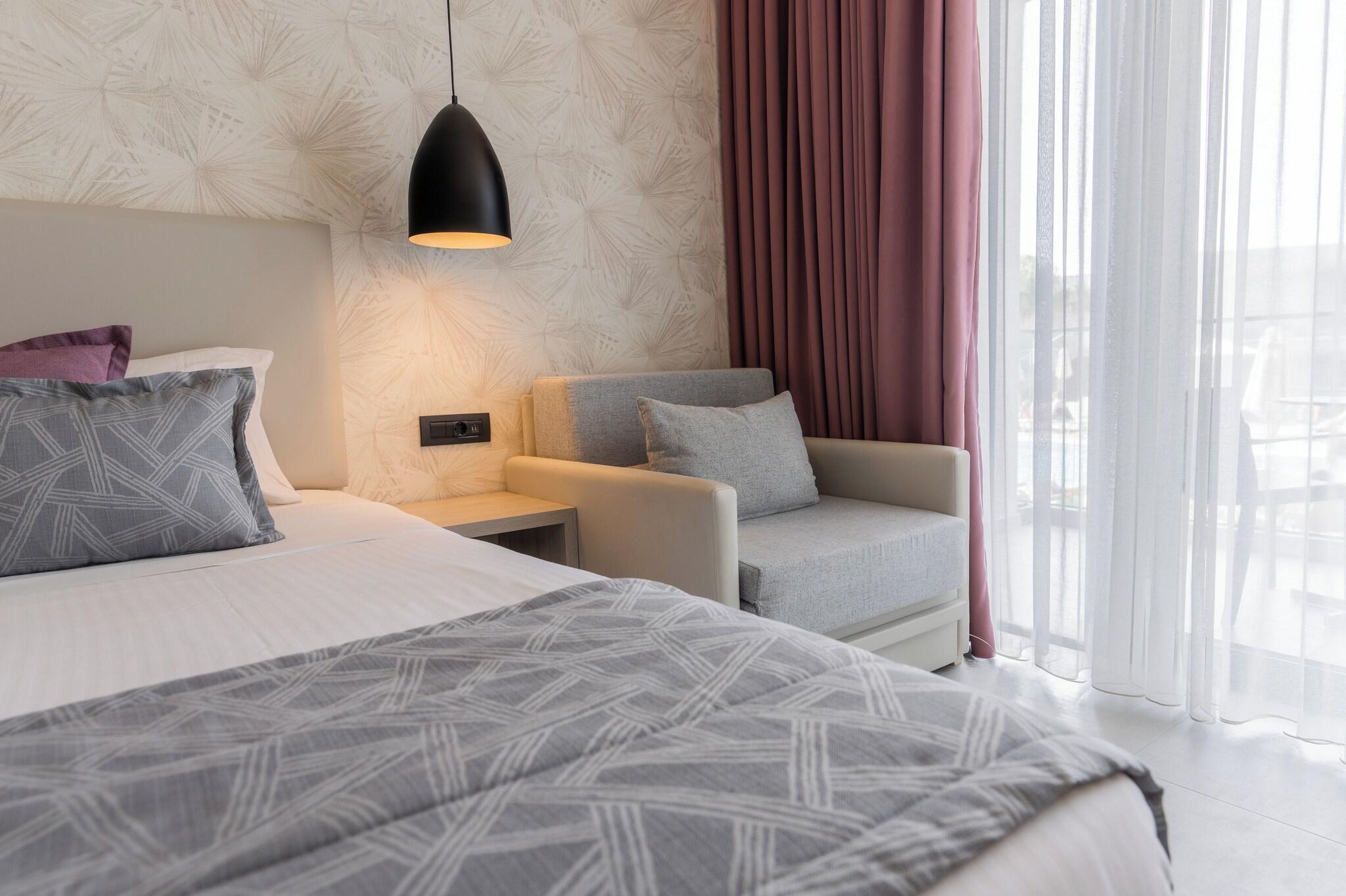 Triple with Double Bed