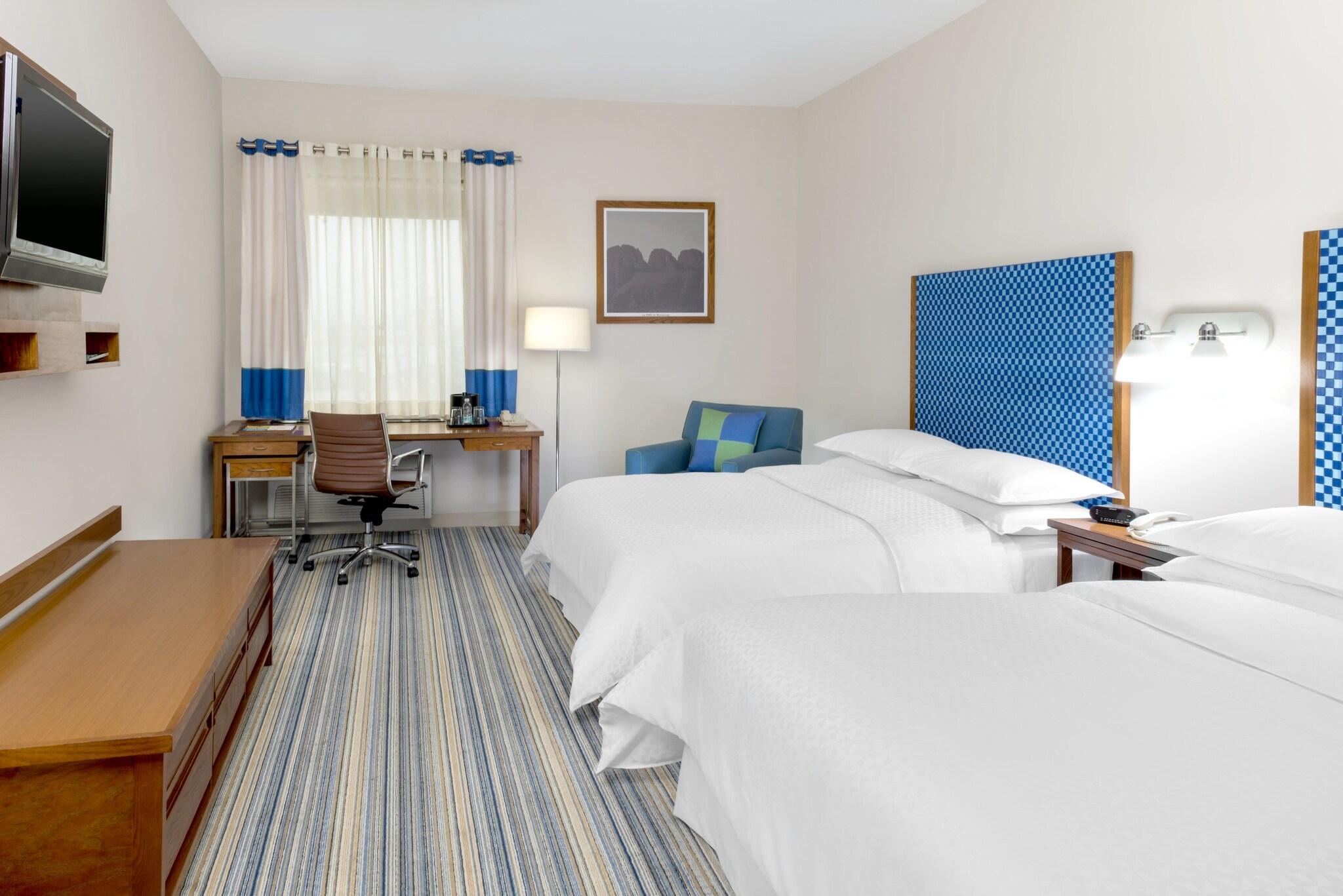 Double Deluxe Two Queen Beds