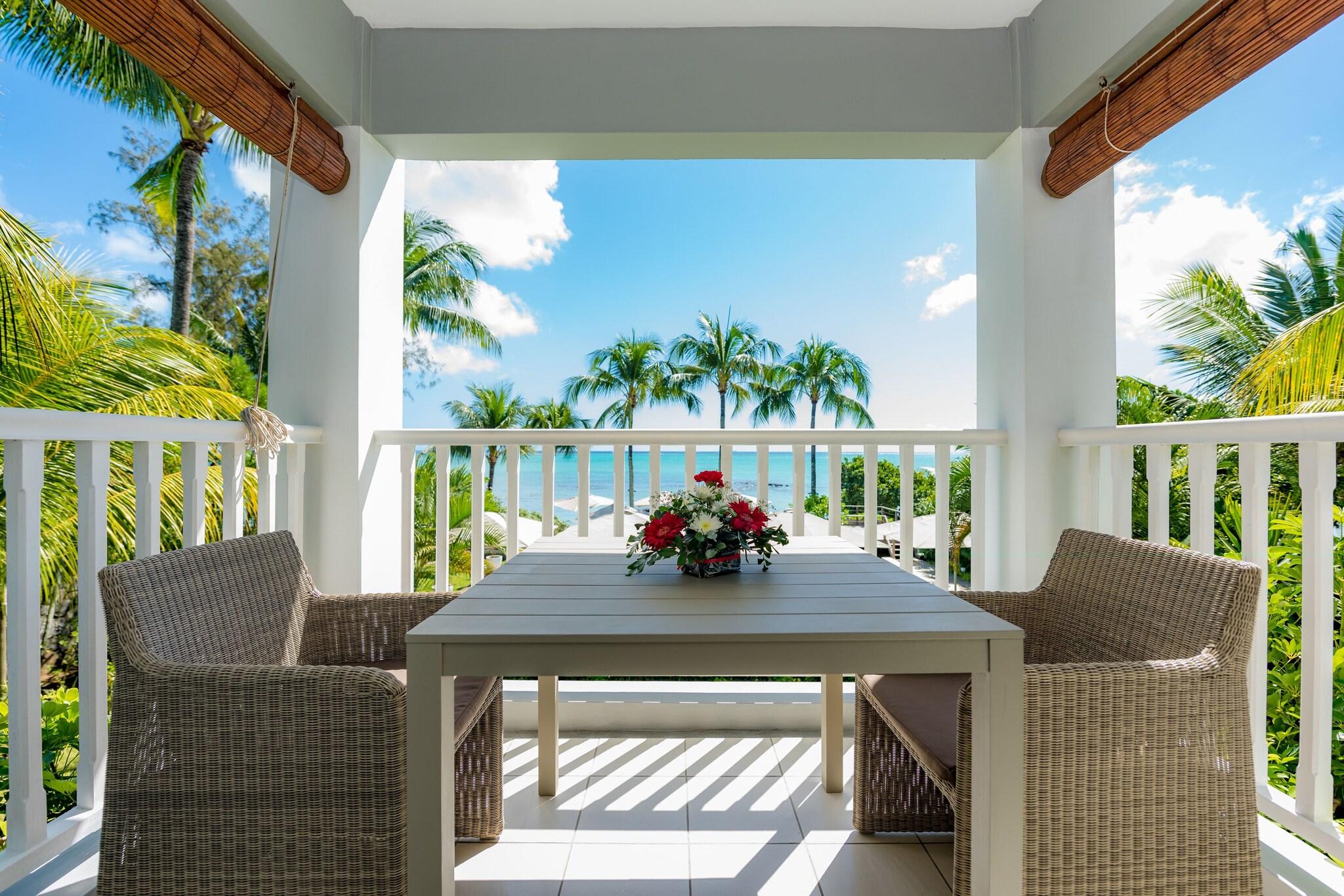 Studio Queen Size Bed