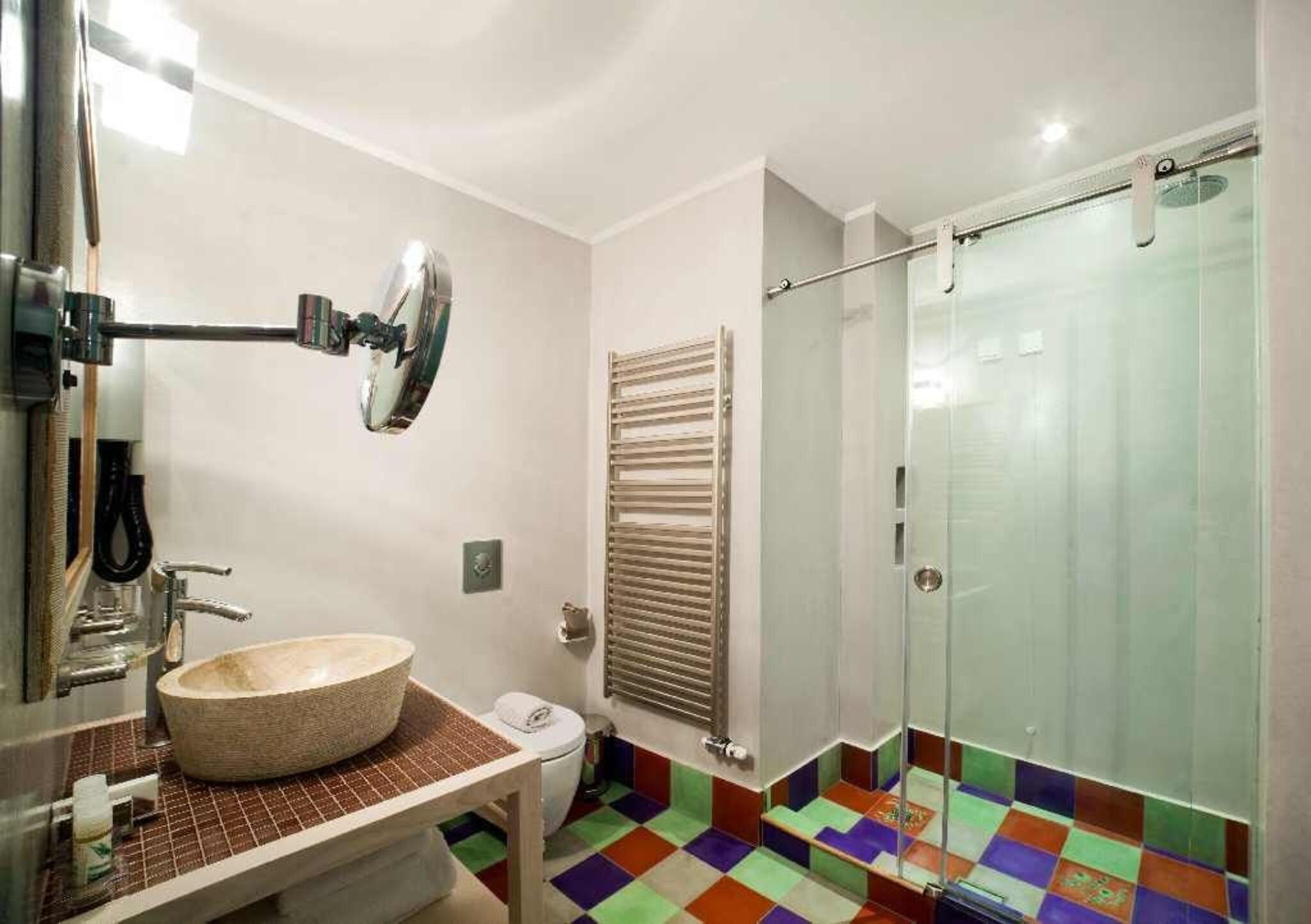 Double Classic King Bed