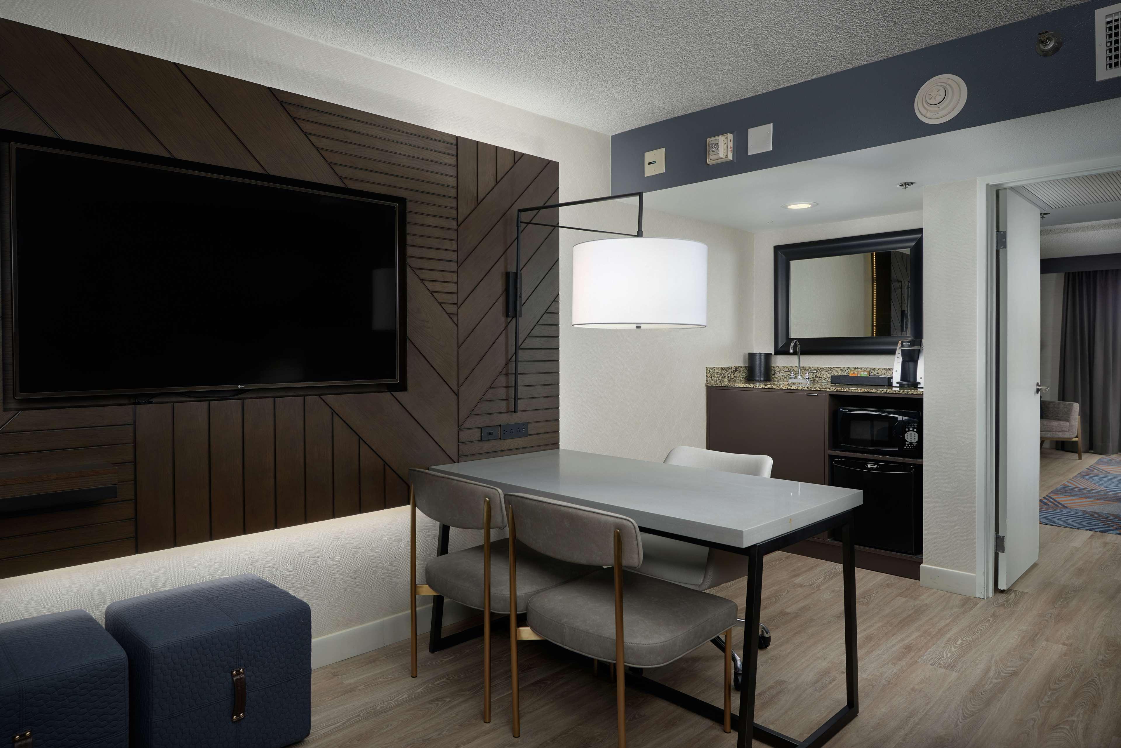 Suite Two Queen Beds
