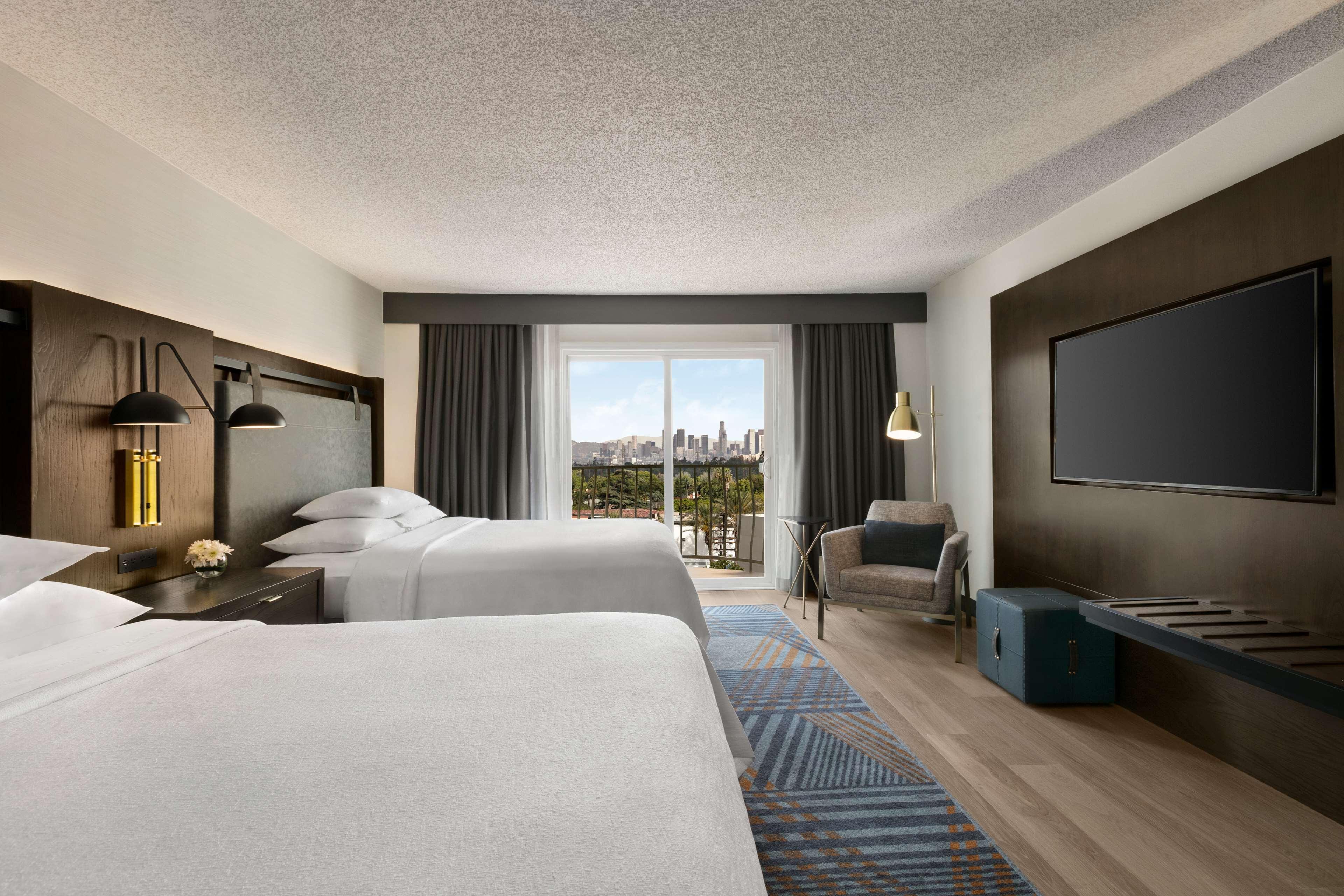 Suite Two Queen Beds