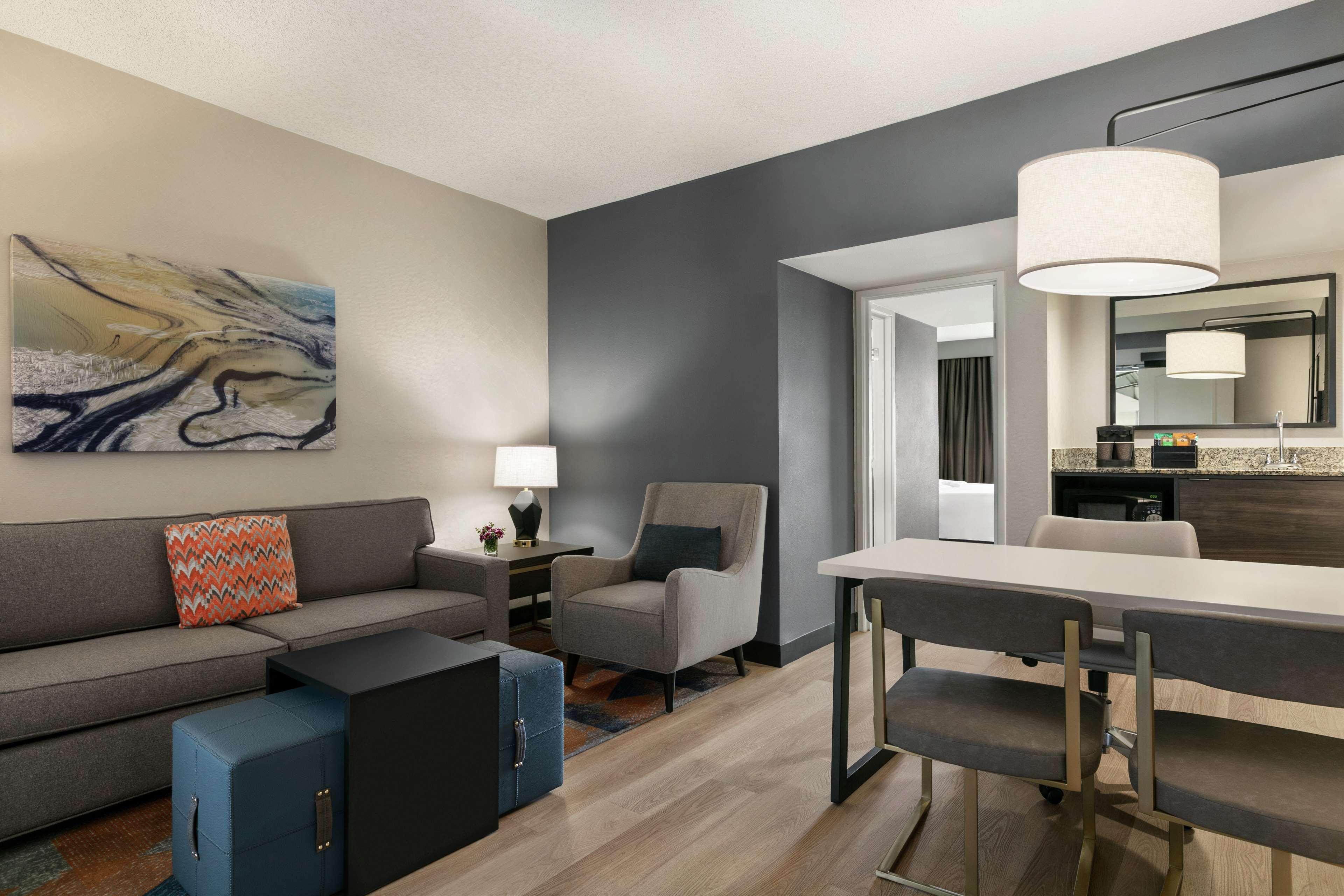 Suite Two Queen Beds
