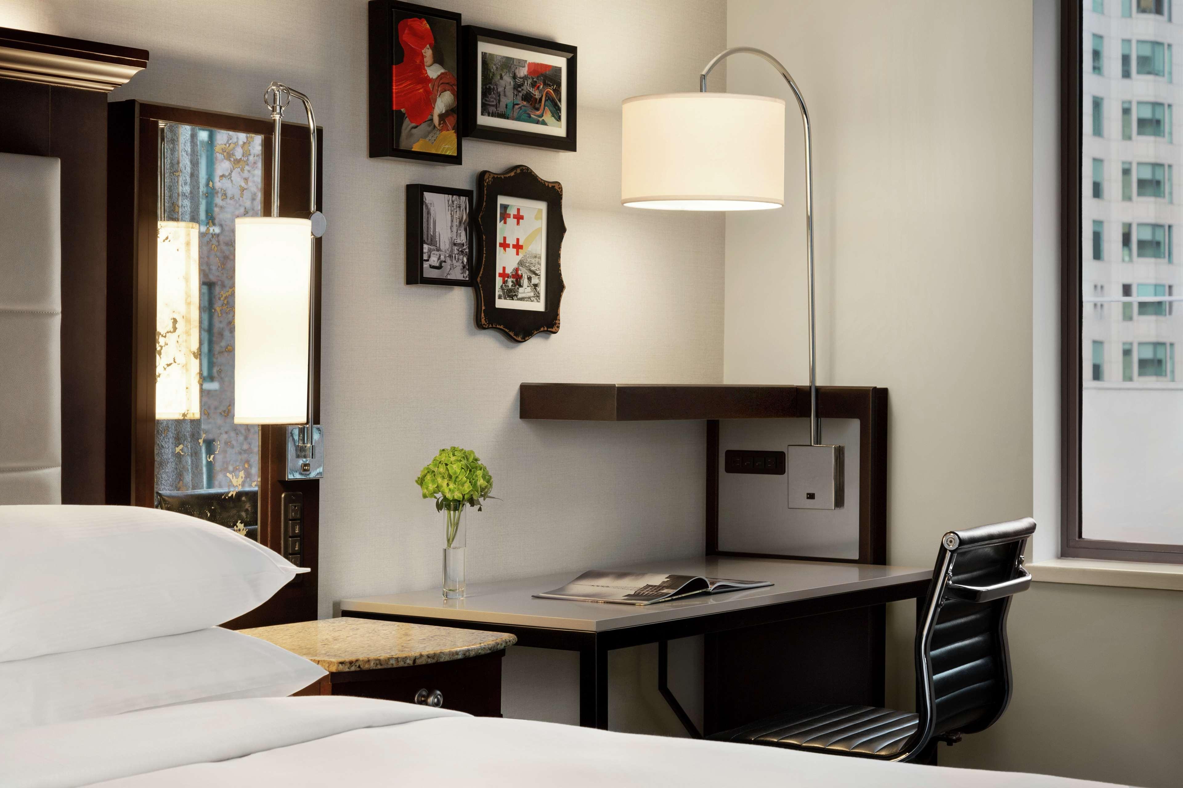 Room Deluxe King Bed