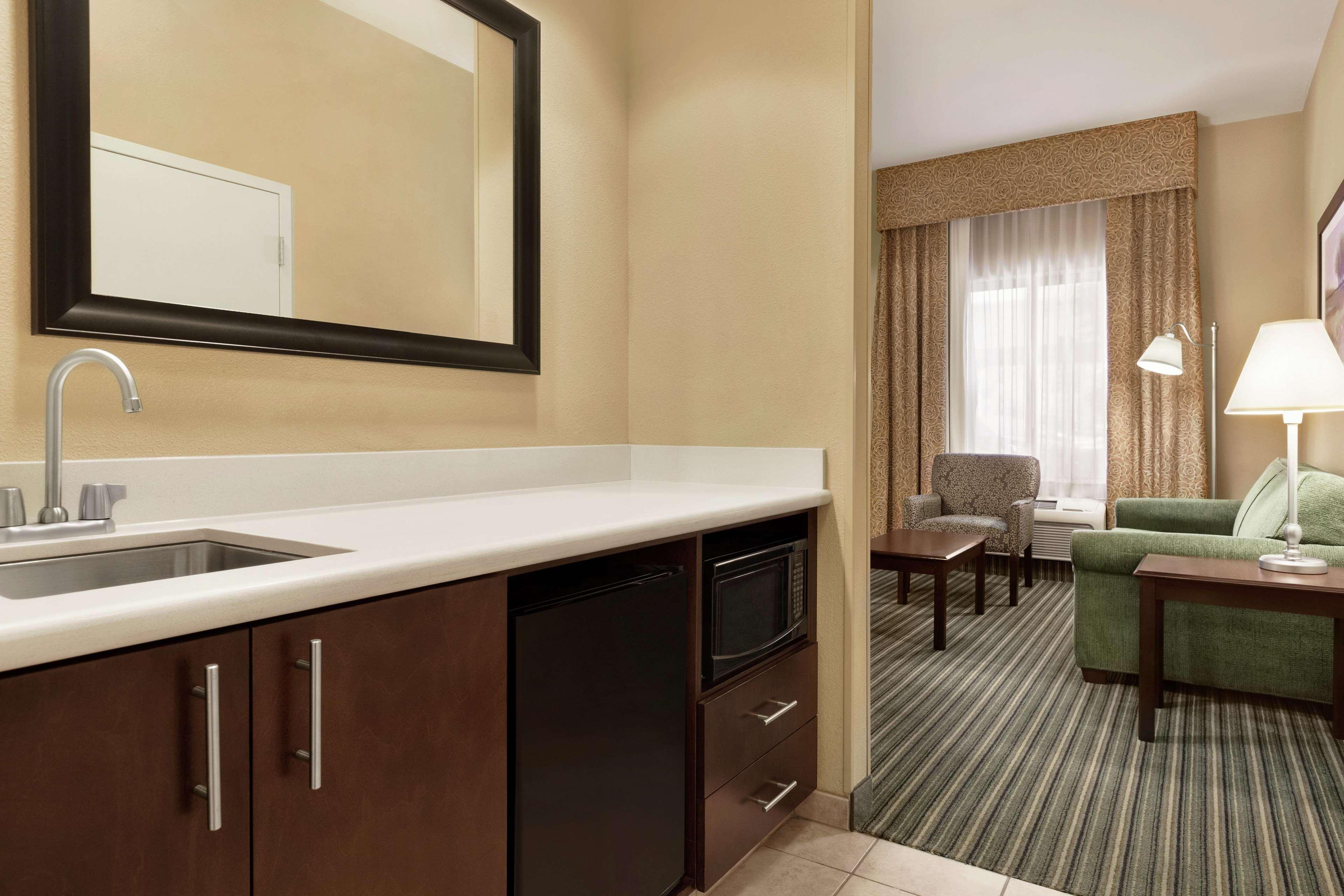 Double King Bed Non Smoking