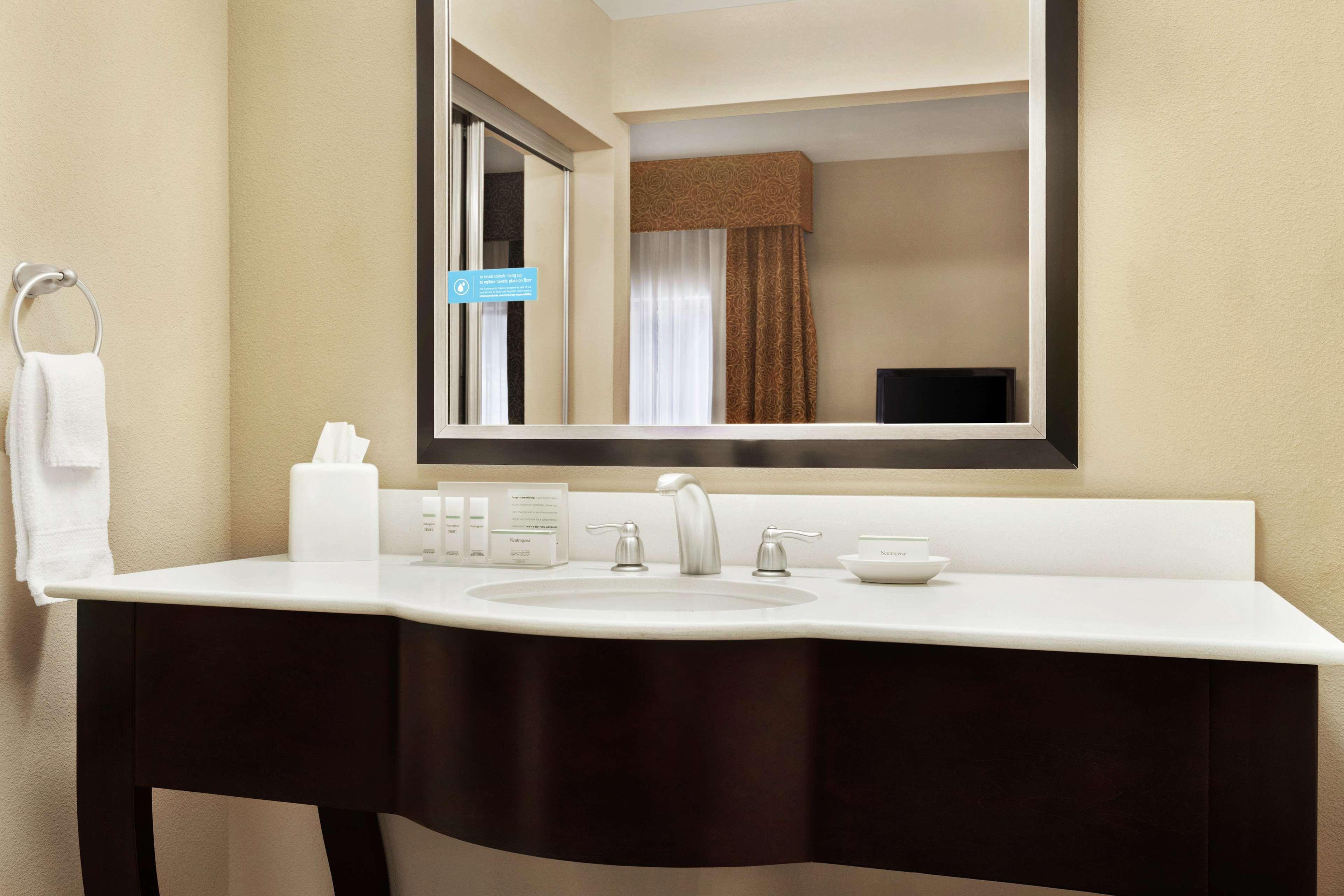 Double Two Queen Beds Non Smoking