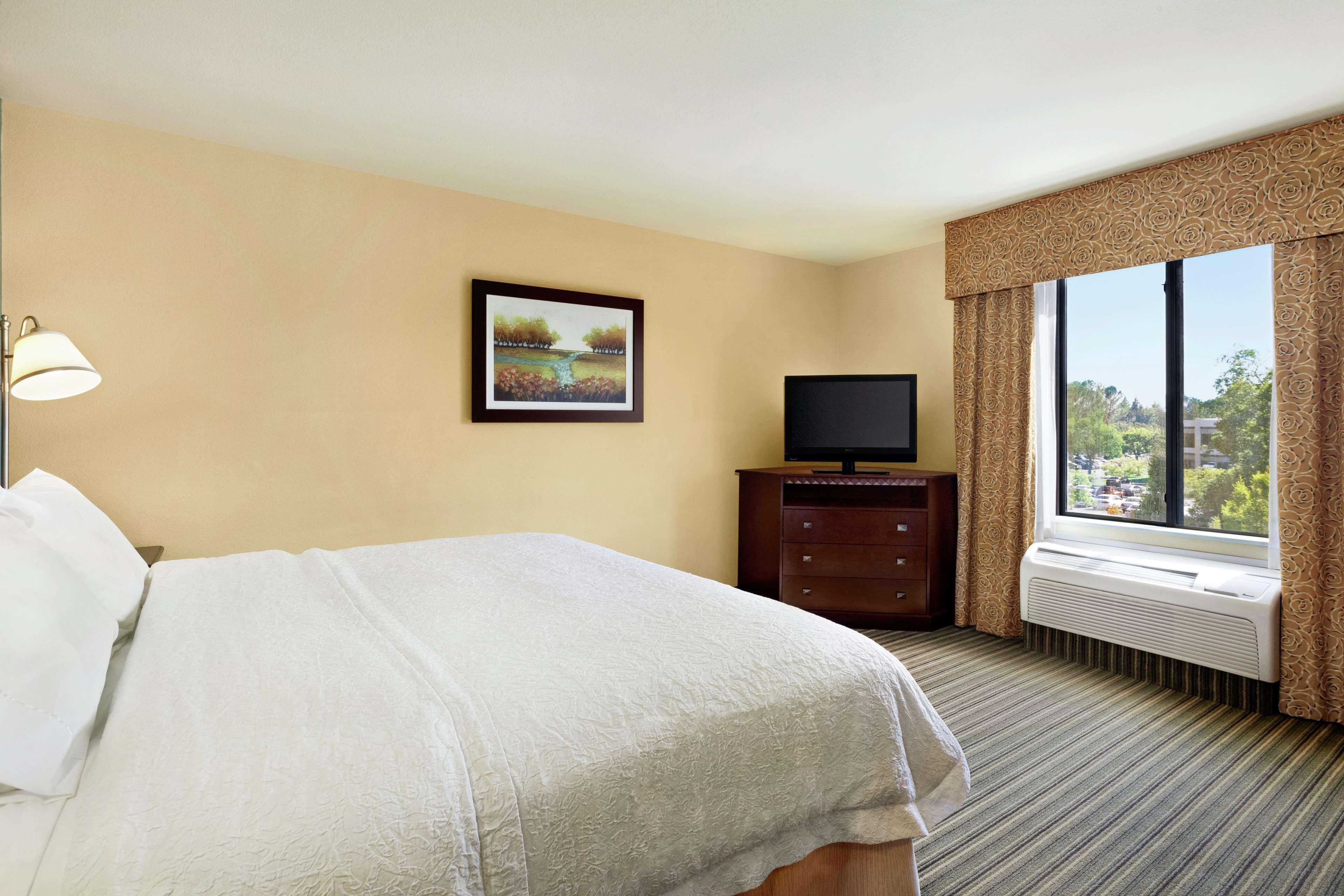 Double King Bed Non Smoking