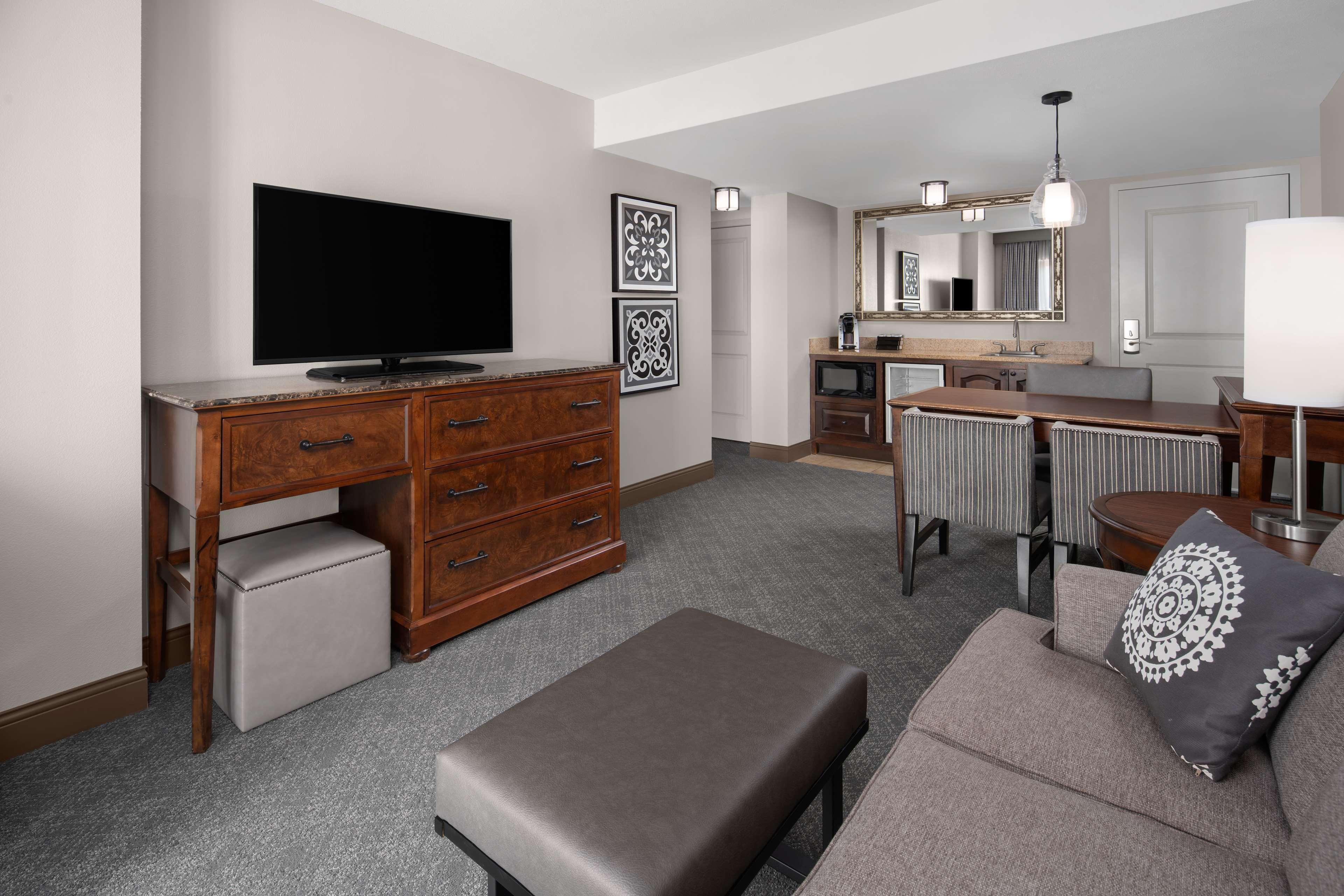 Suite Two Queen Beds