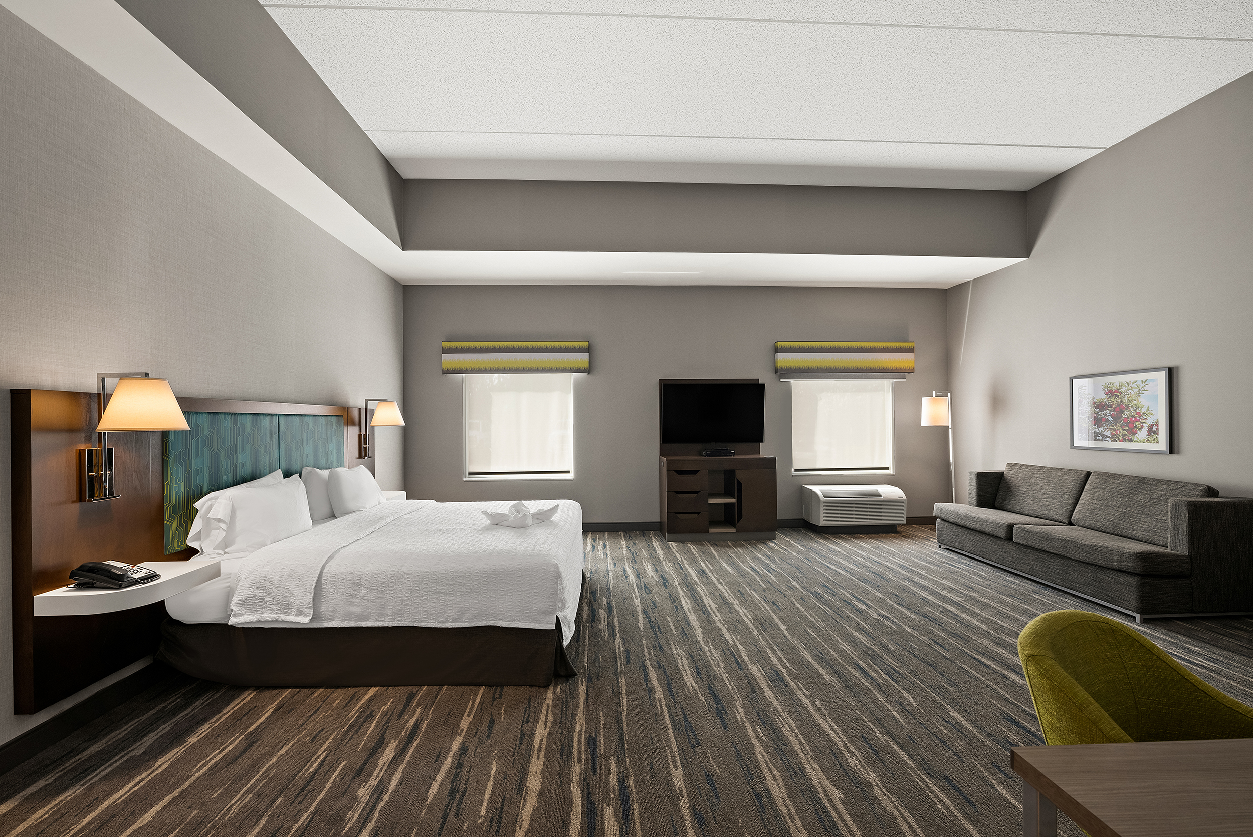 Studio King Size Bed