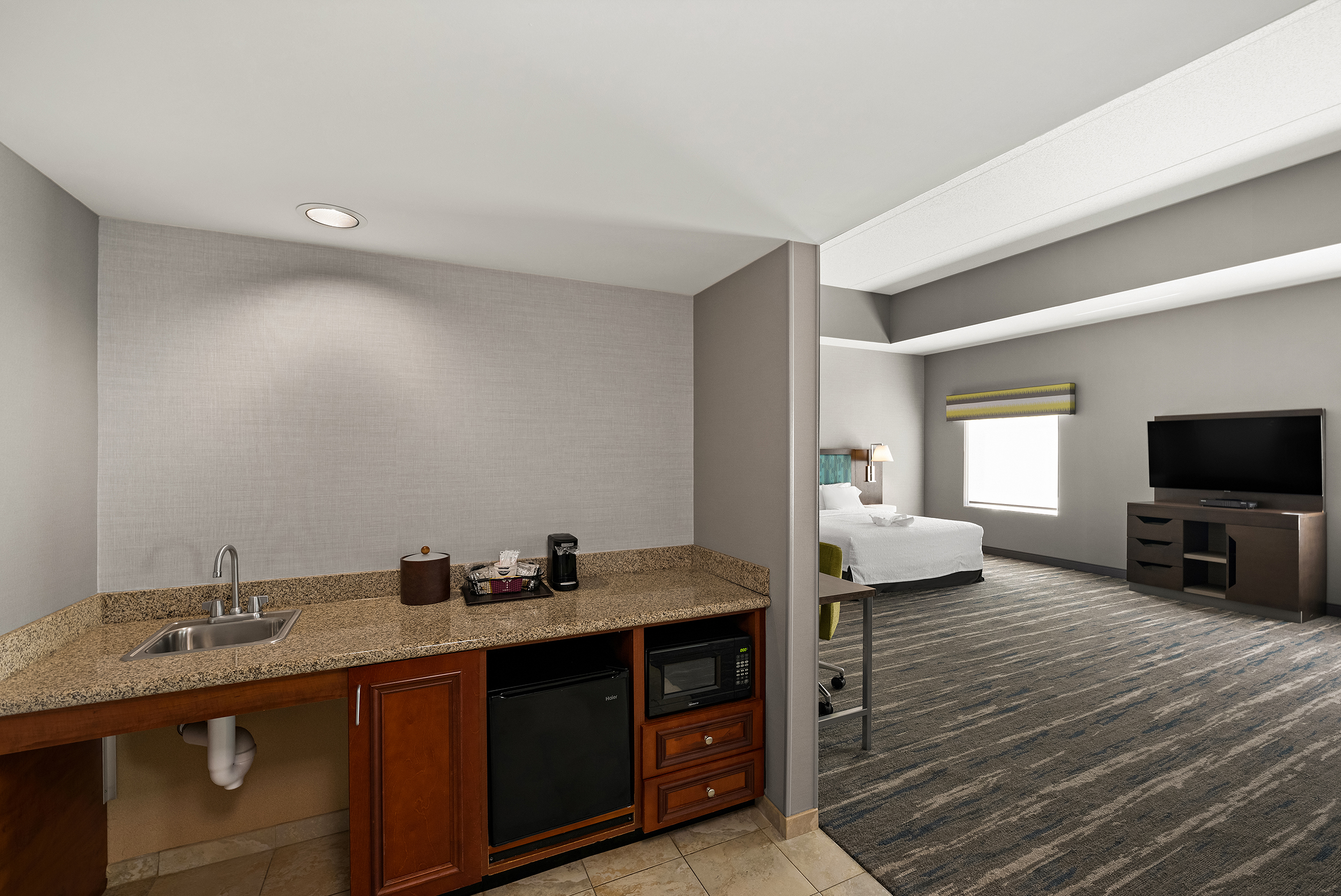 Suite Two Queen Beds