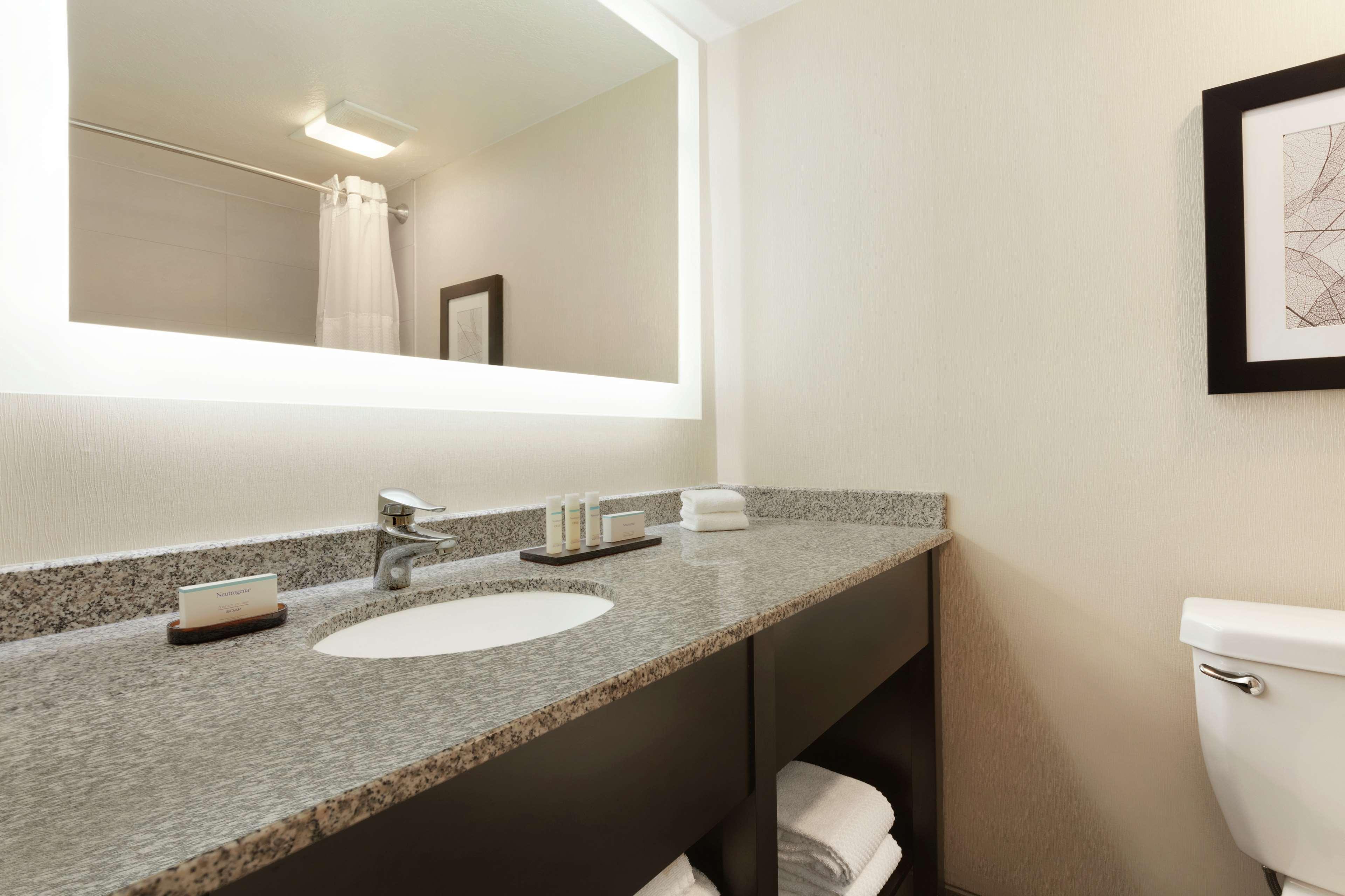 Suite Two Queen Beds One Bedroom