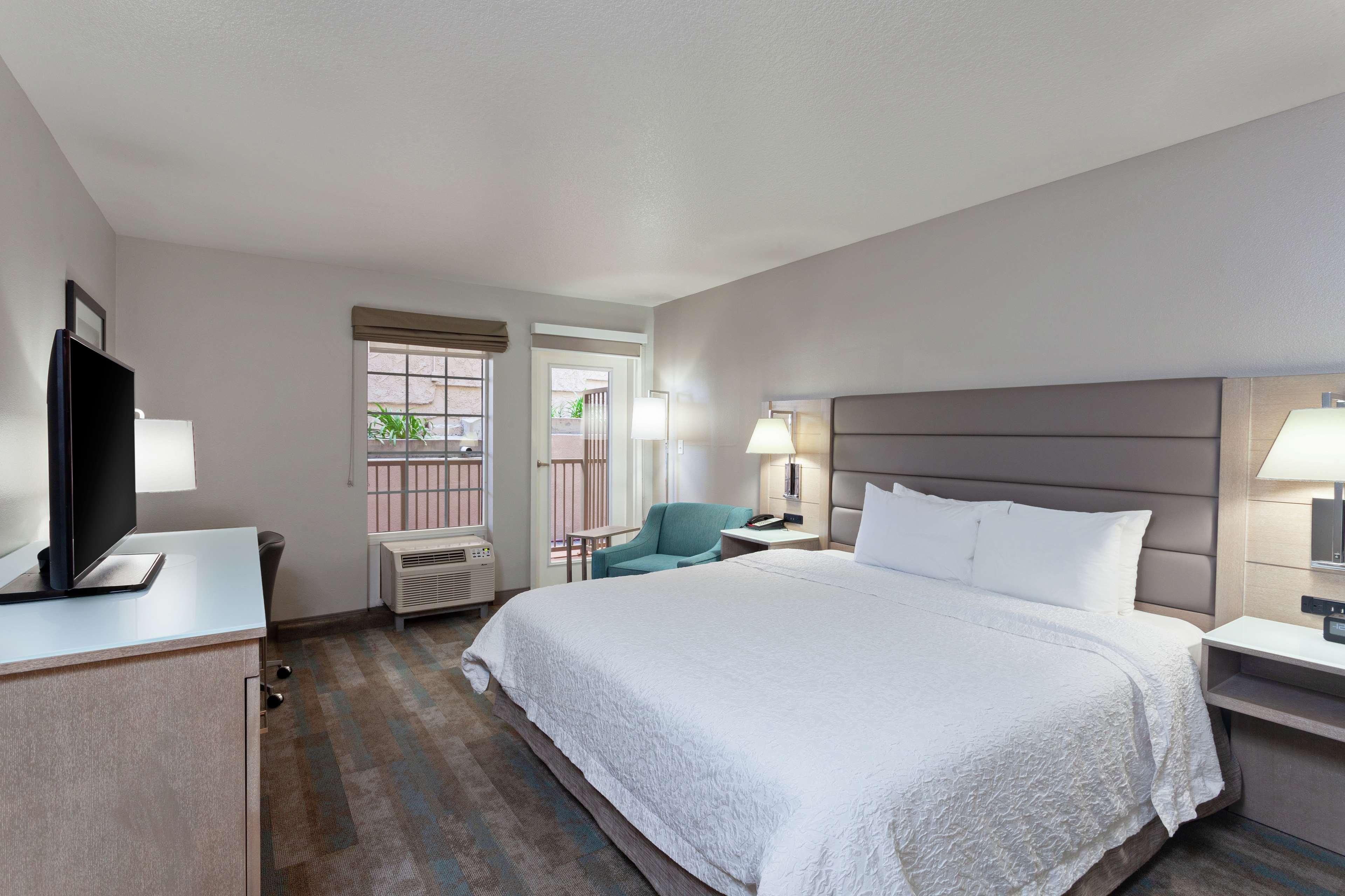 Double King Bed Non Smoking