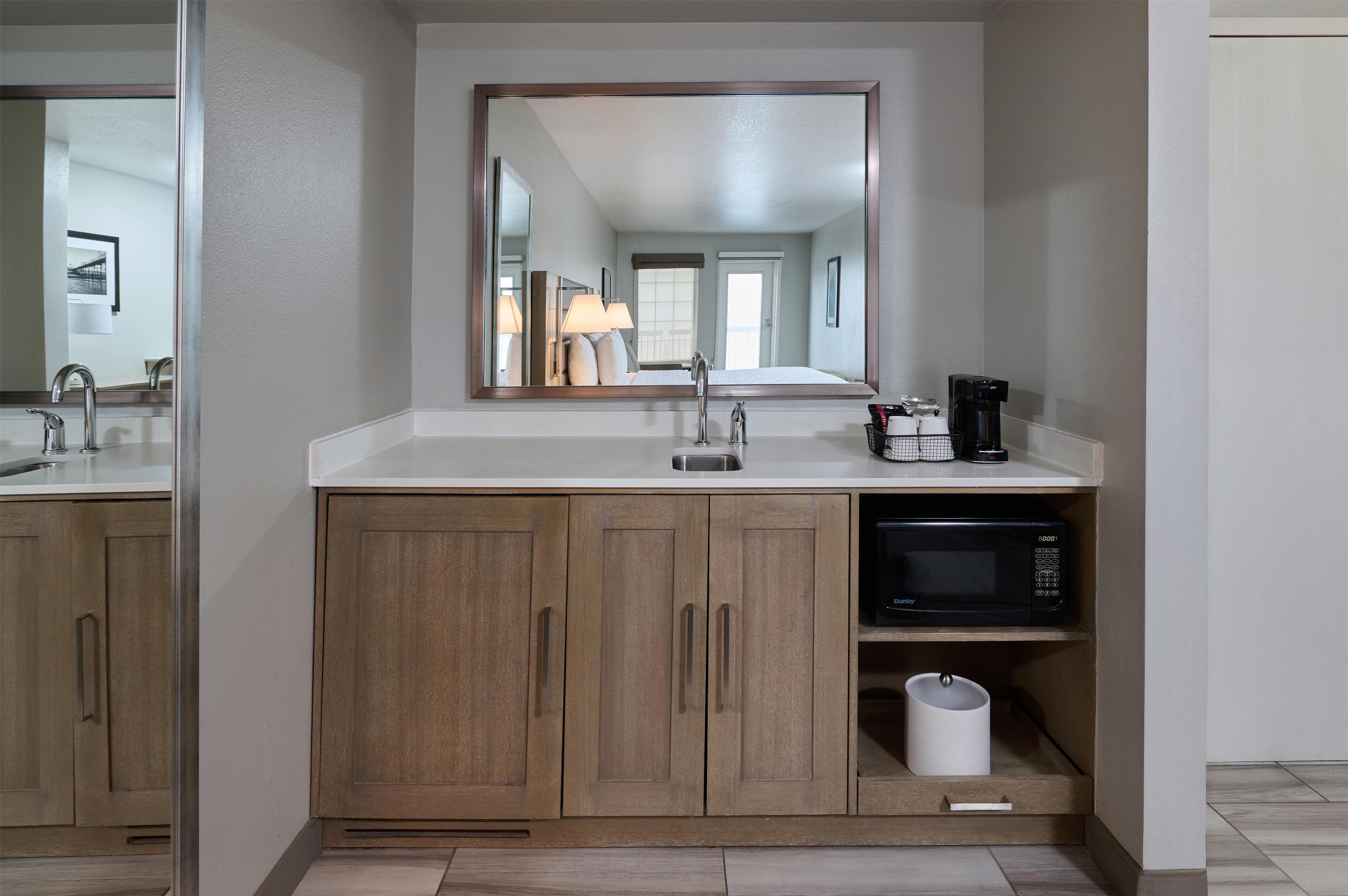 Studio King Bed Non Smoking