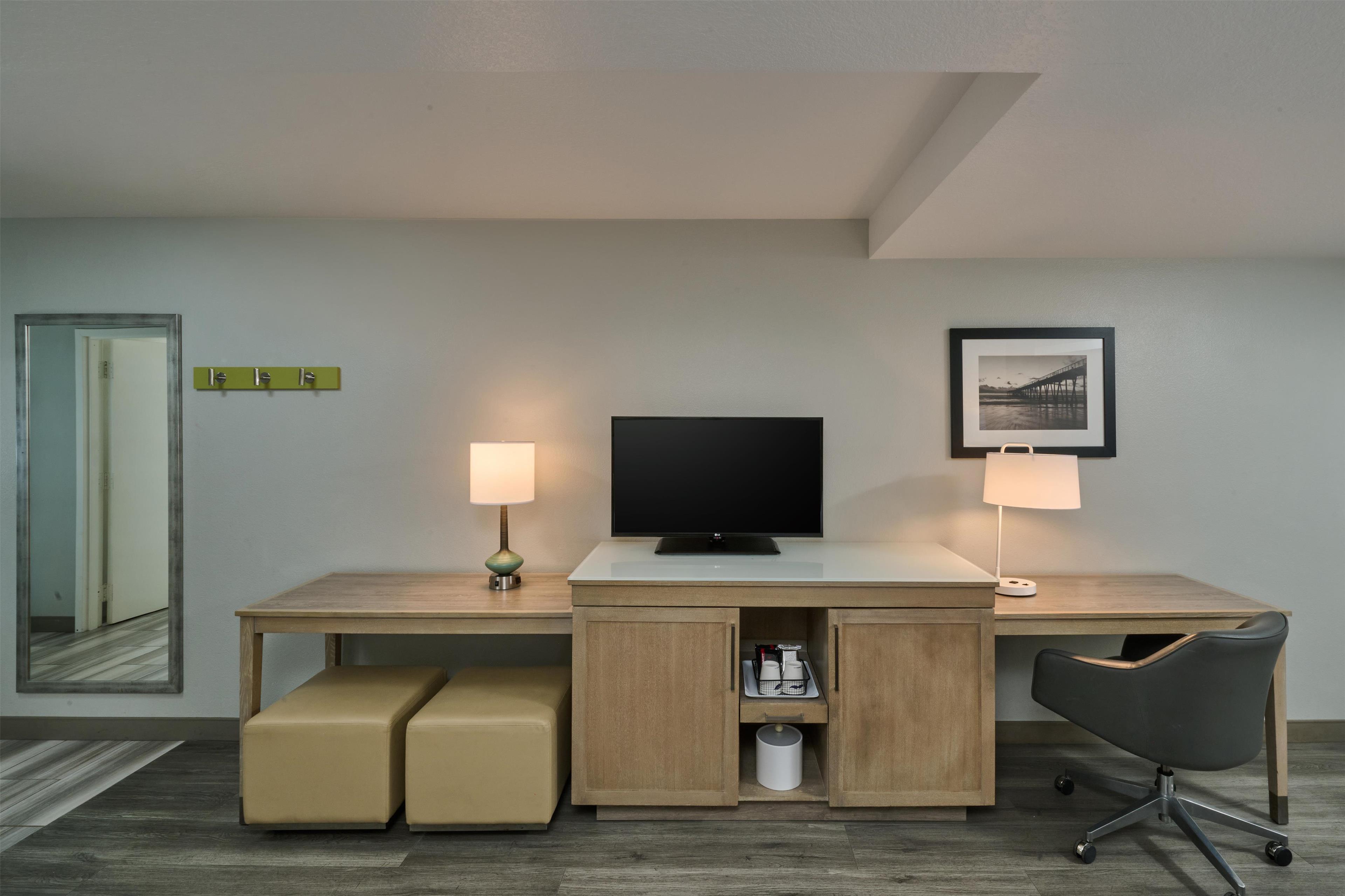 Double Queen Bed Non Smoking