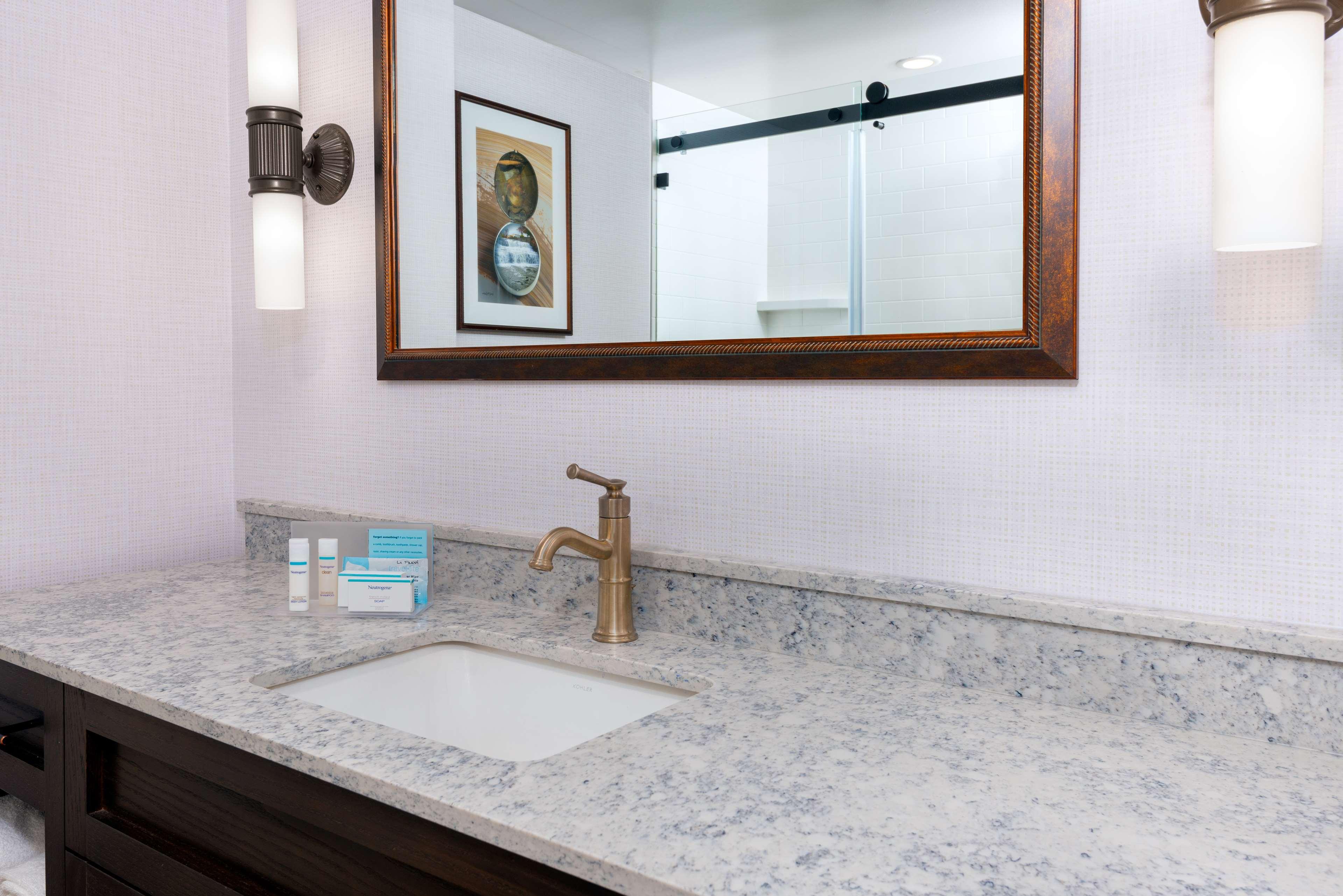 Double King Bed Non Smoking