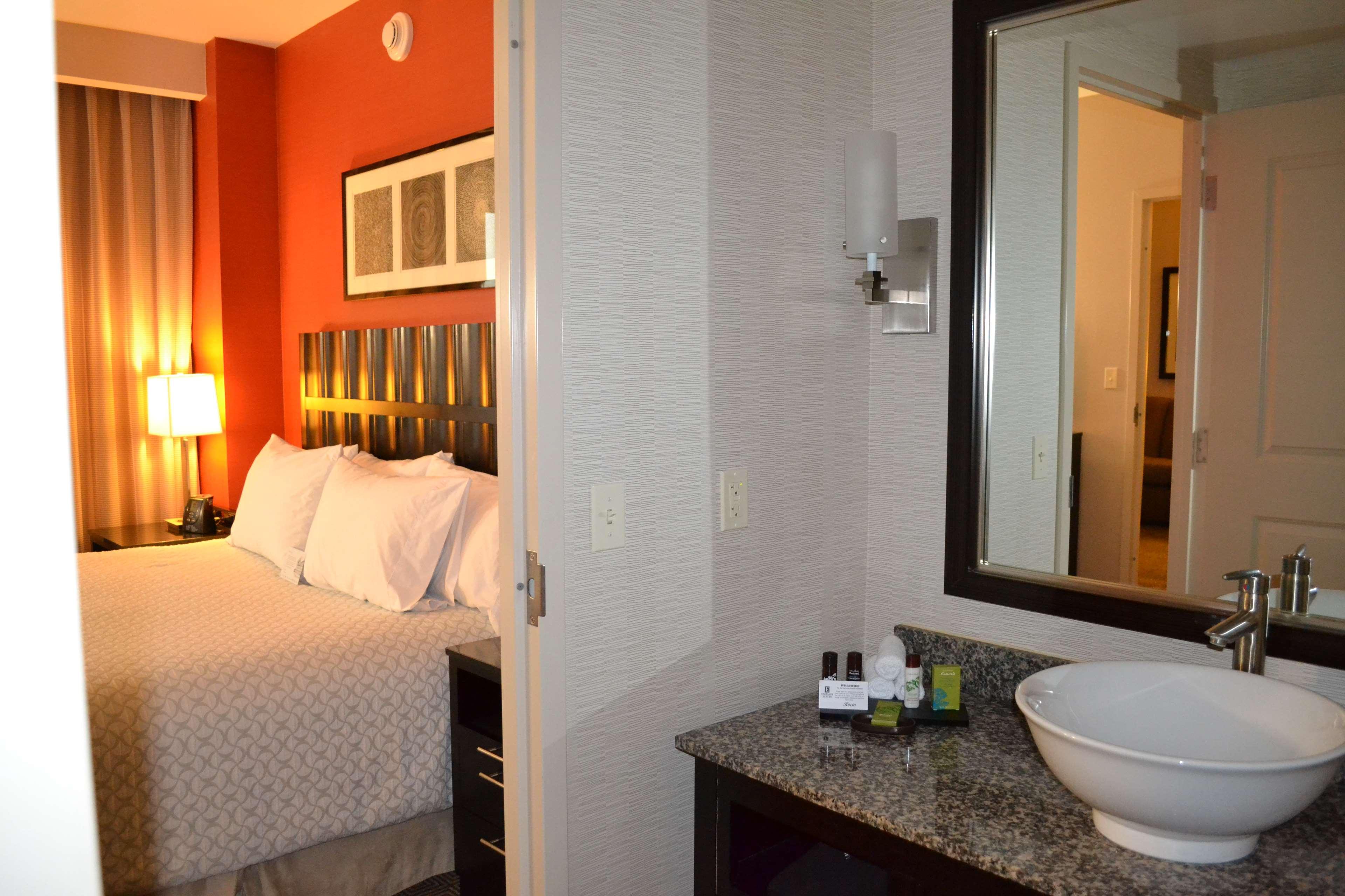 Suite King Bed Non Smoking