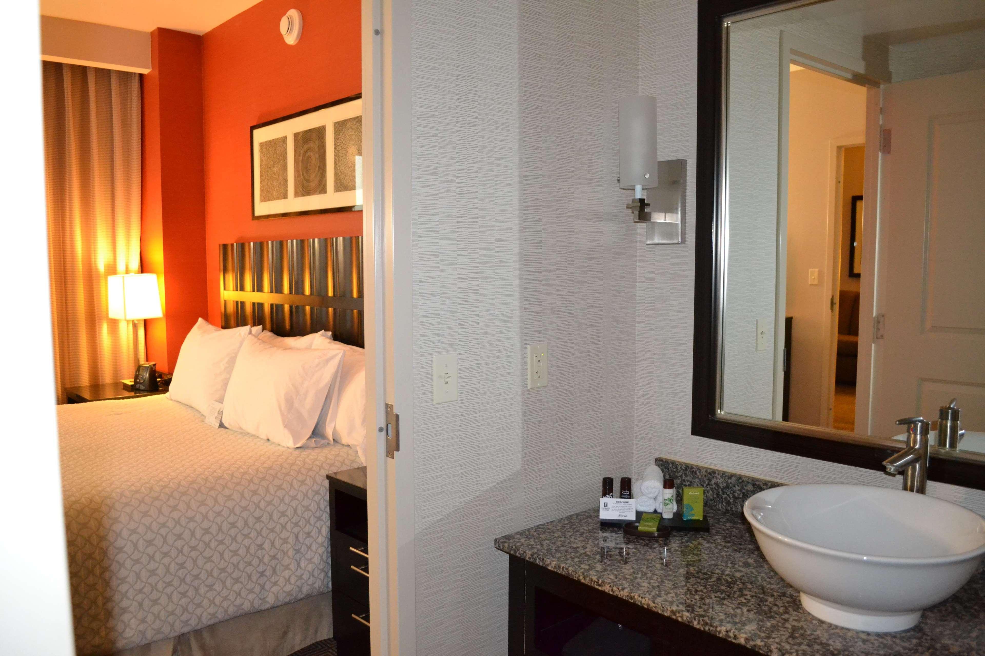 Suite King Bed Non Smoking