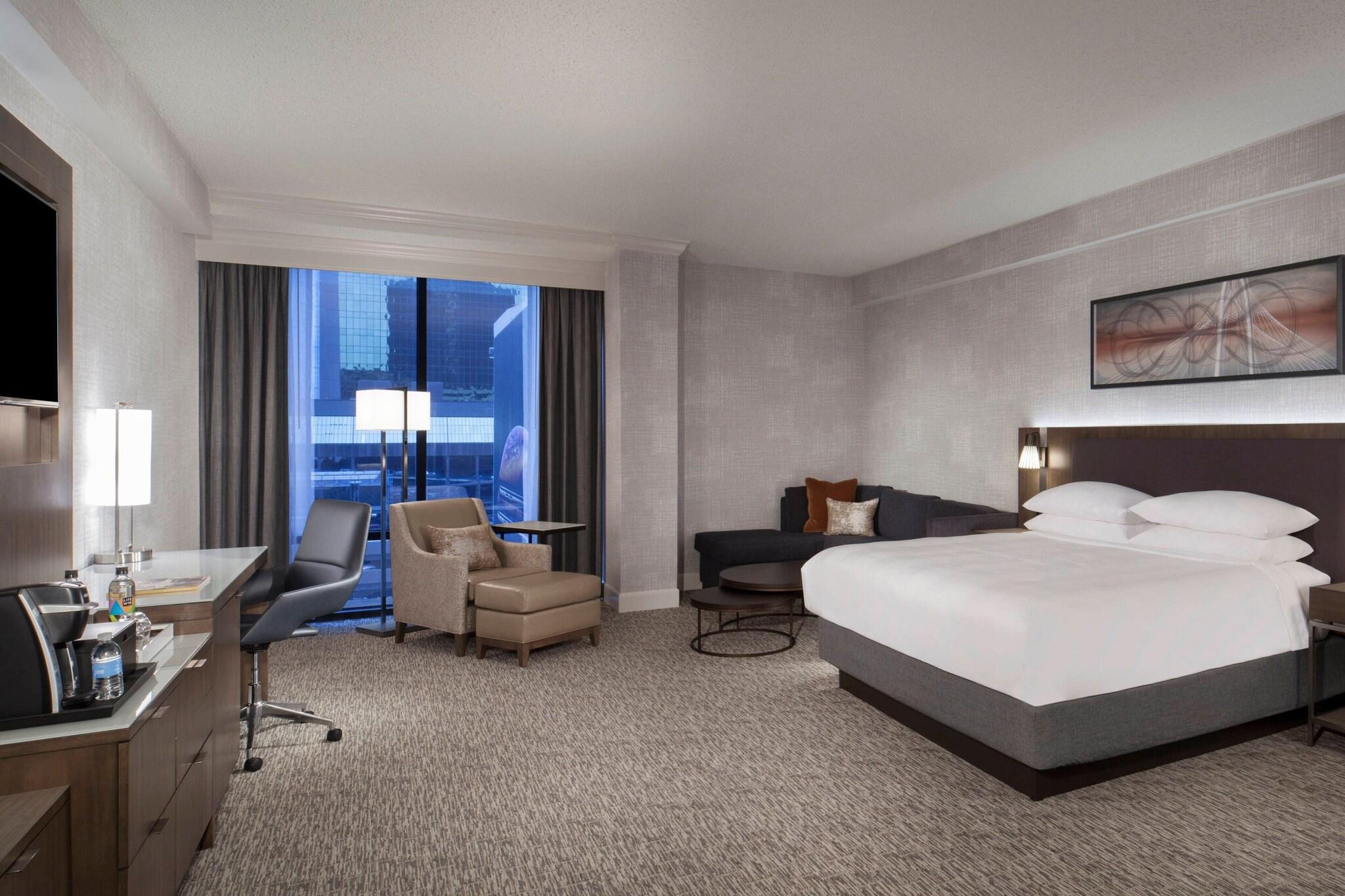 Suite Deluxe King Bed