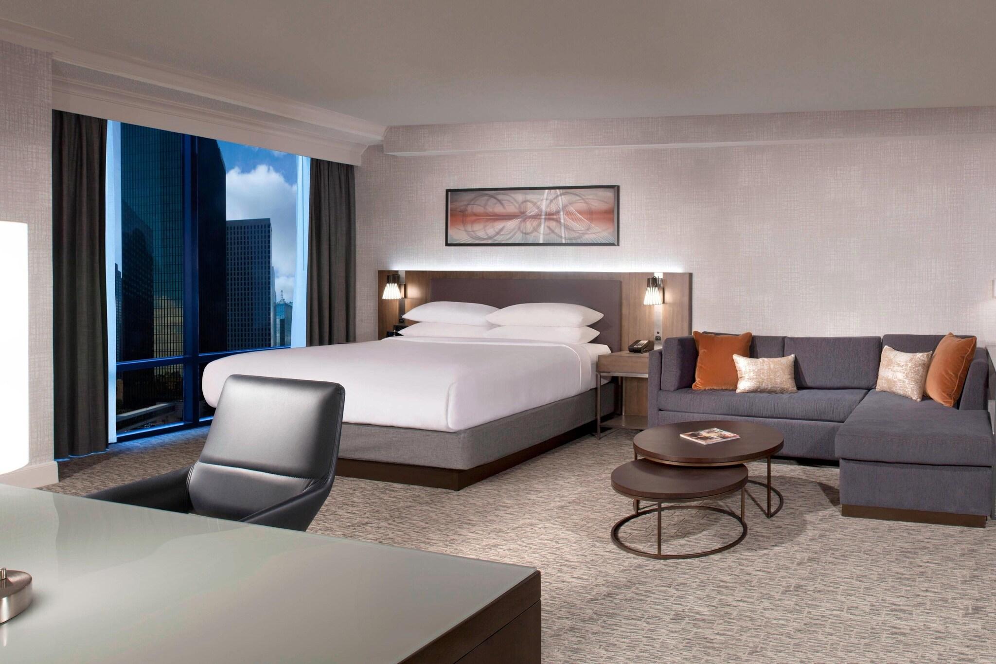 Suite Deluxe King Bed