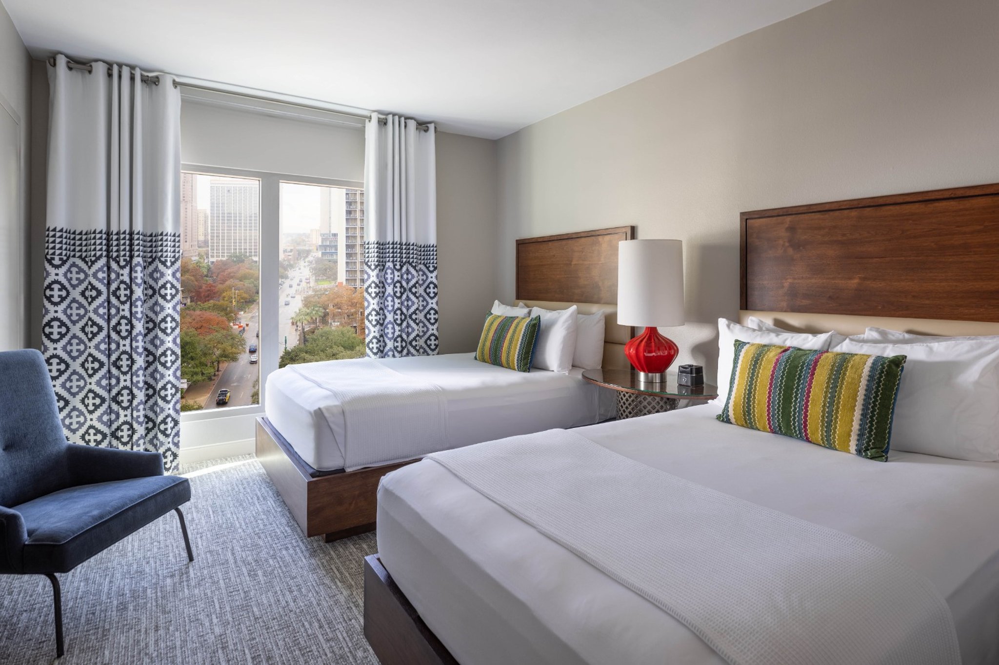 Suite City View Two Double Beds