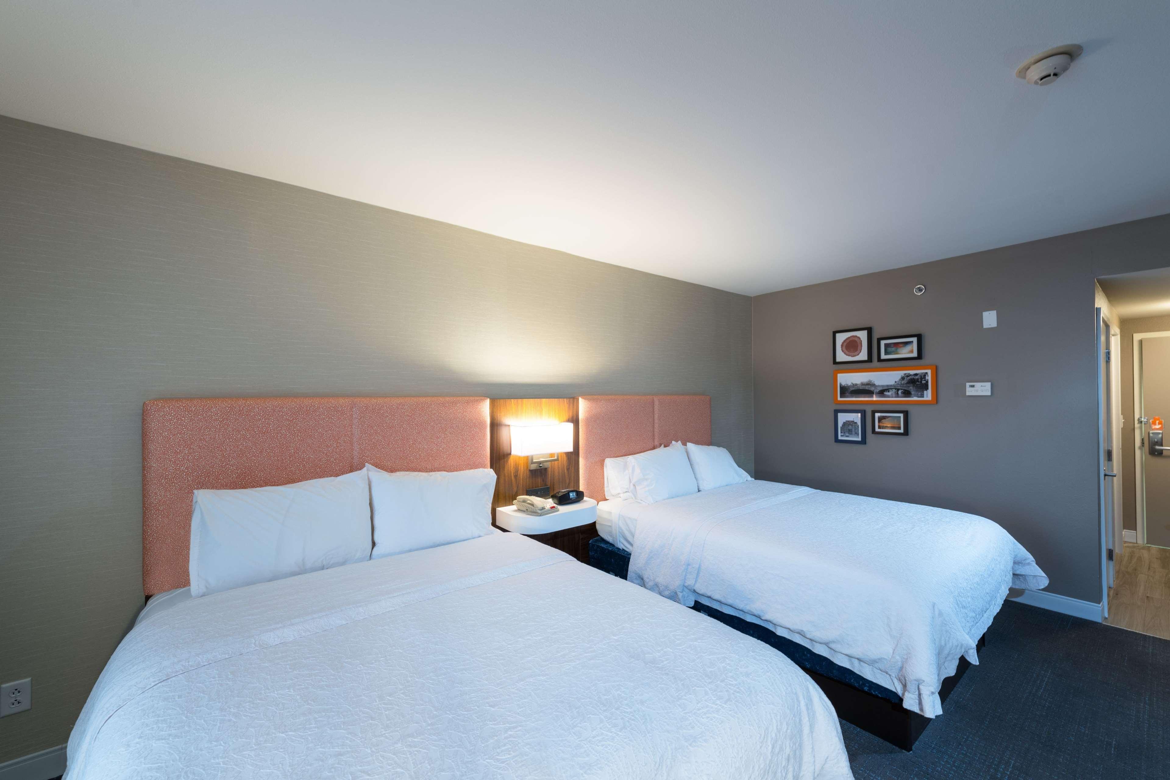 Double Two Queen Beds Non Smoking