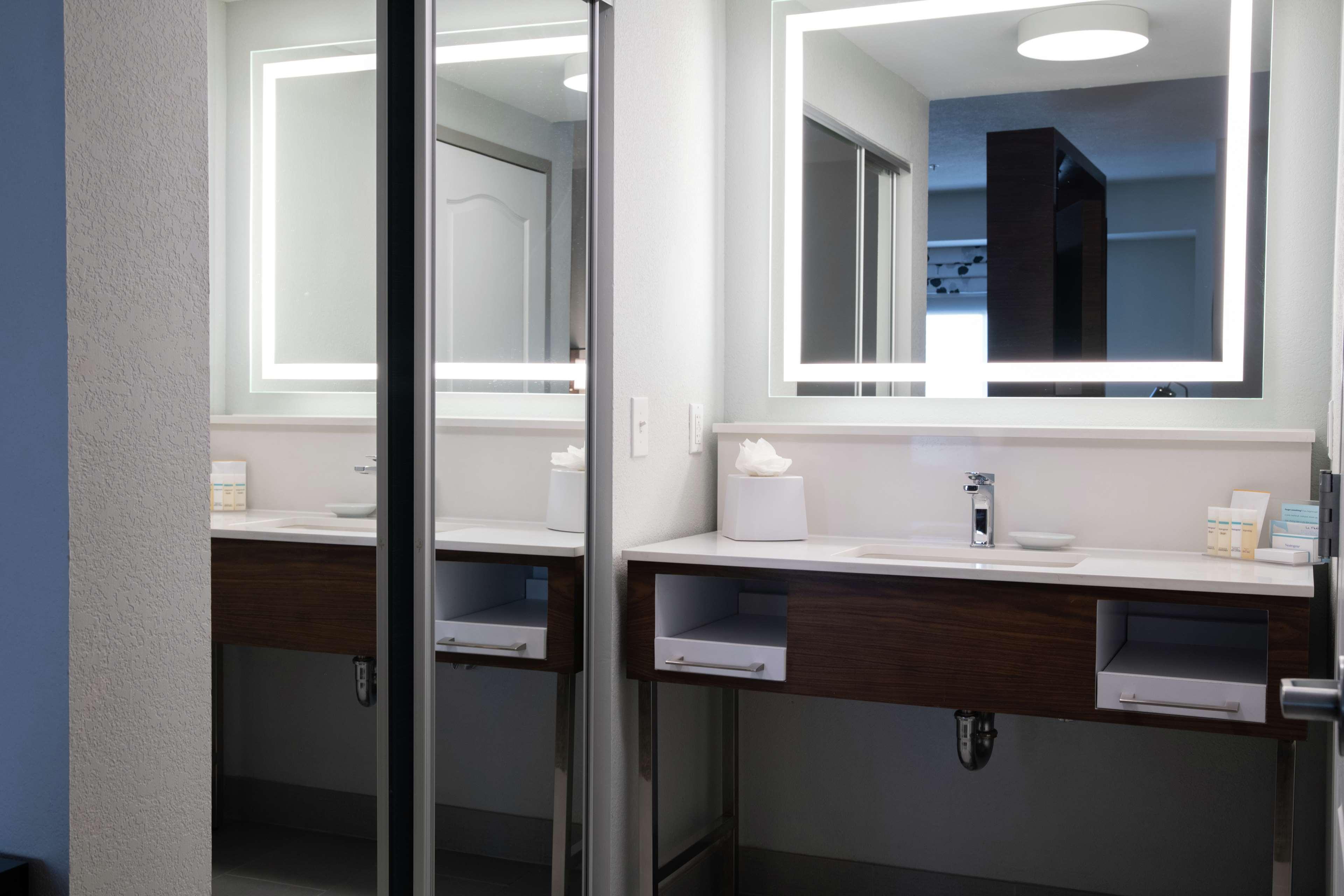 Studio King Size Bed