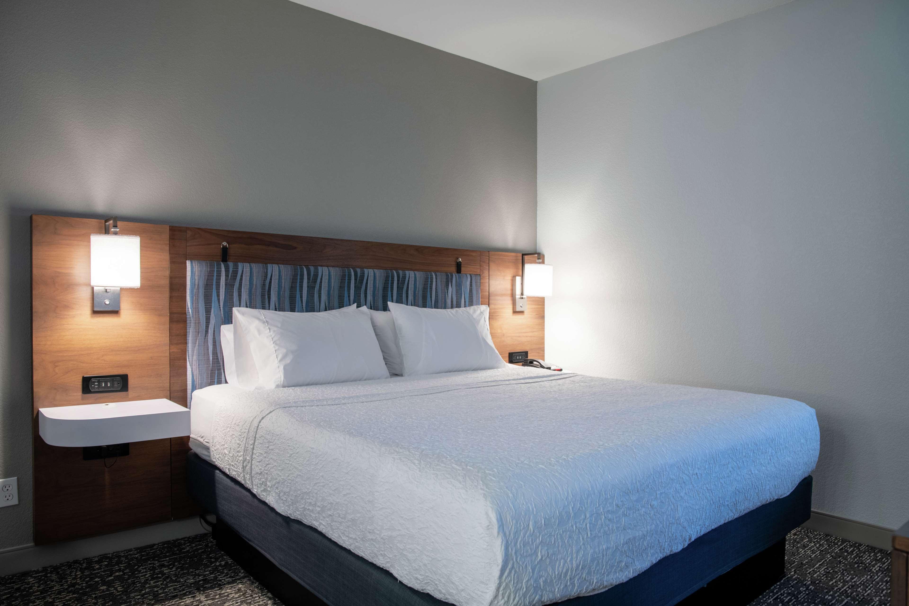 Studio King Size Bed