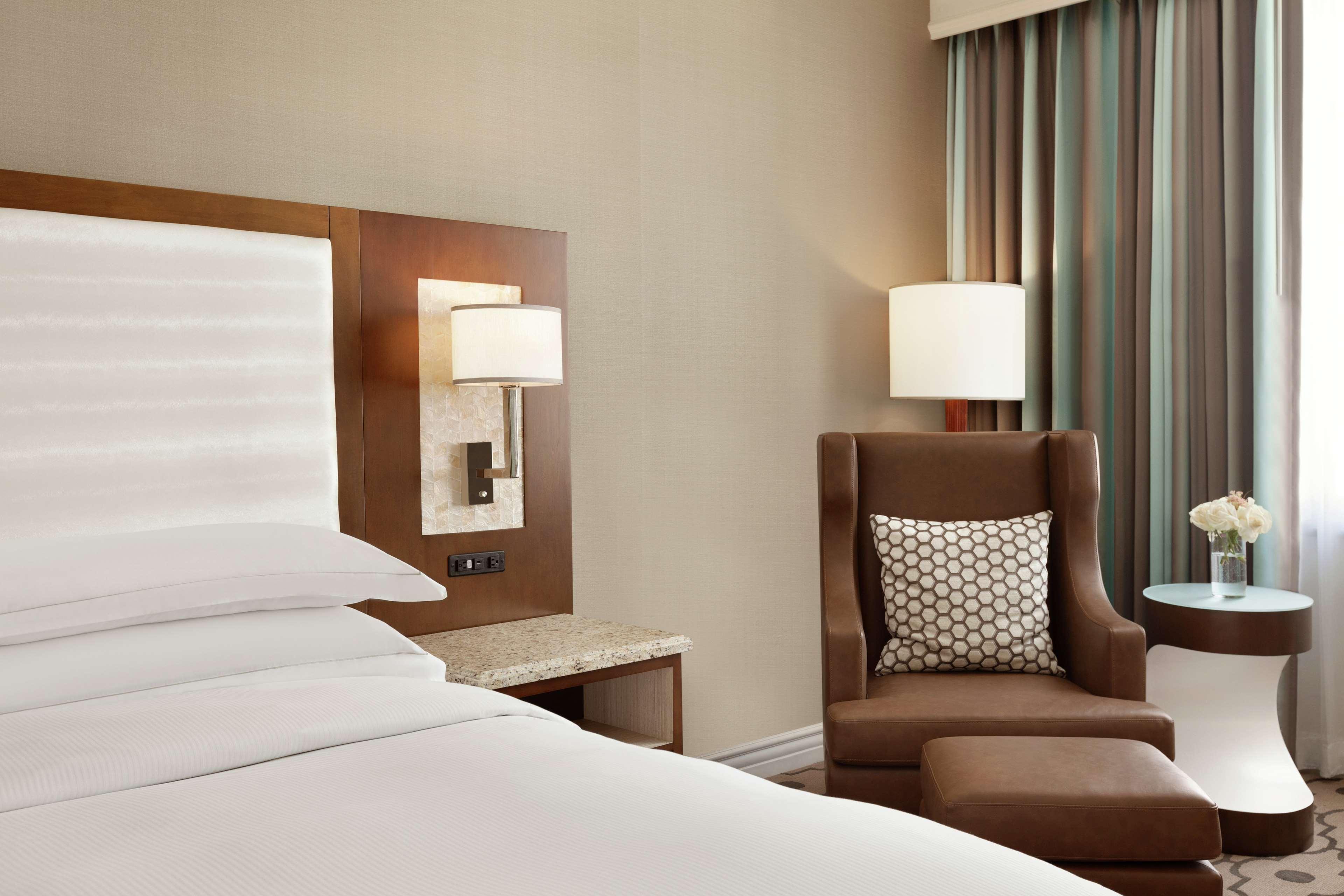 Suite King Bed One Bedroom 