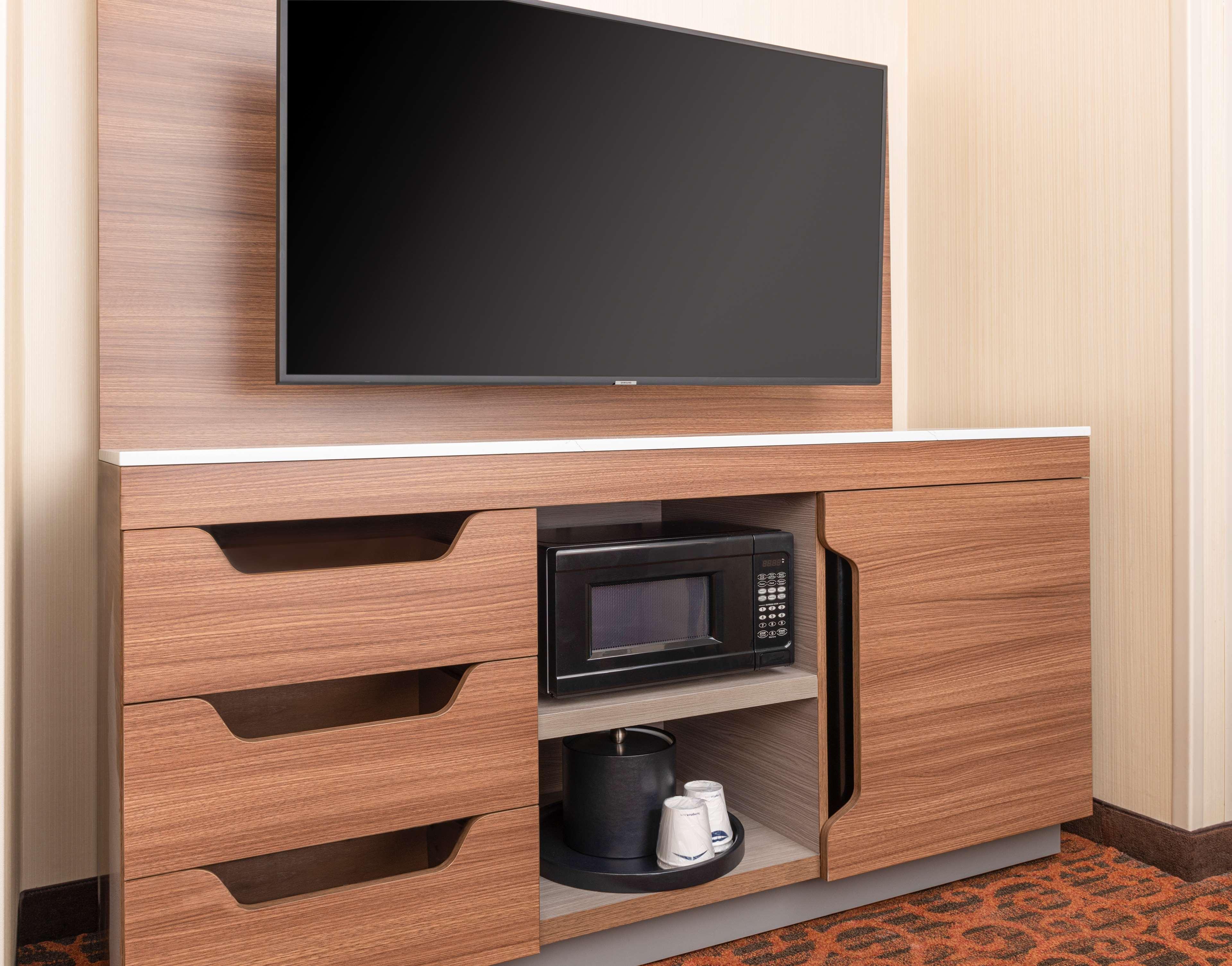 Suite Two Double Beds Non Smoking