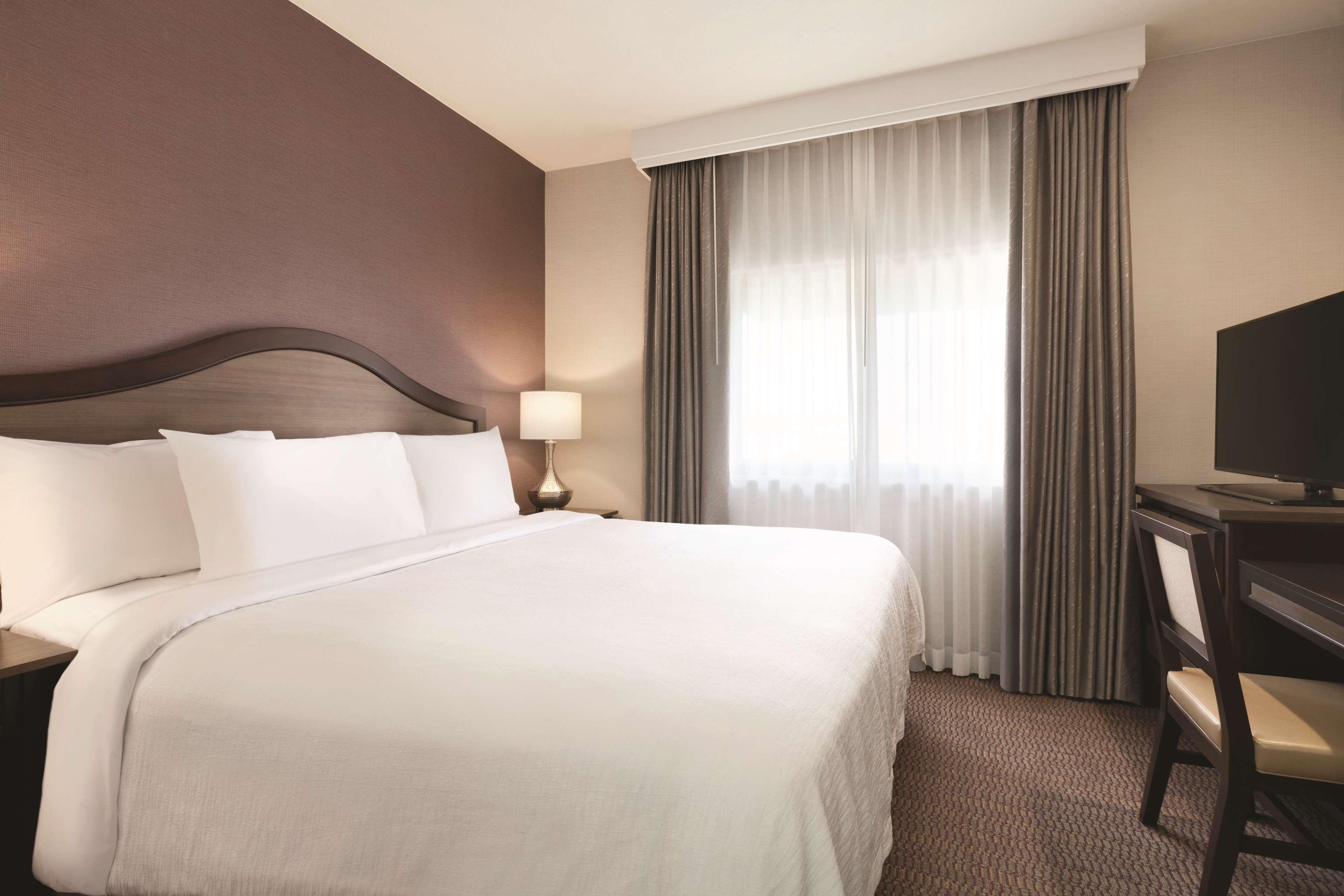 Double King Bed Non Smoking