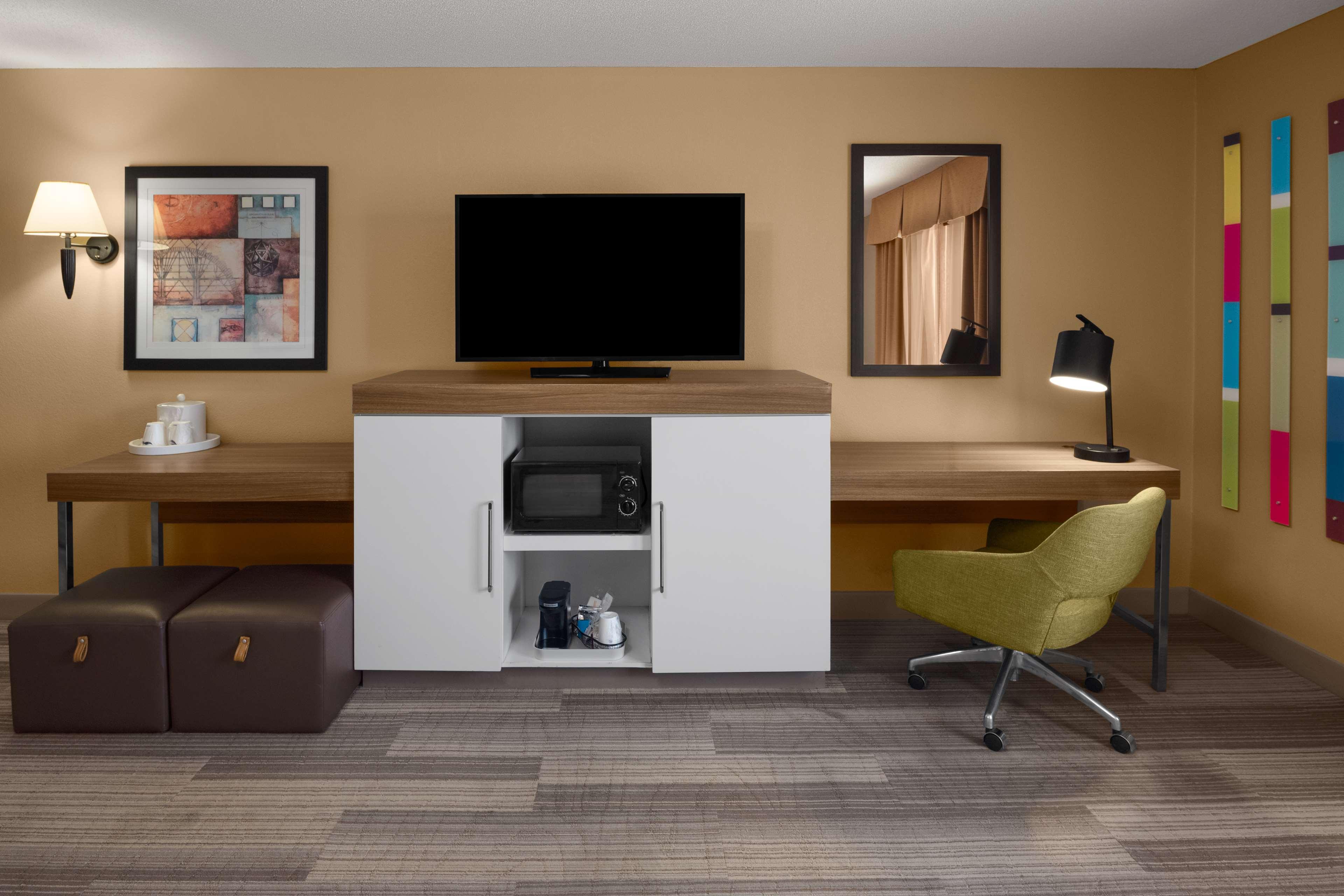 Double Two Queen Beds Non Smoking