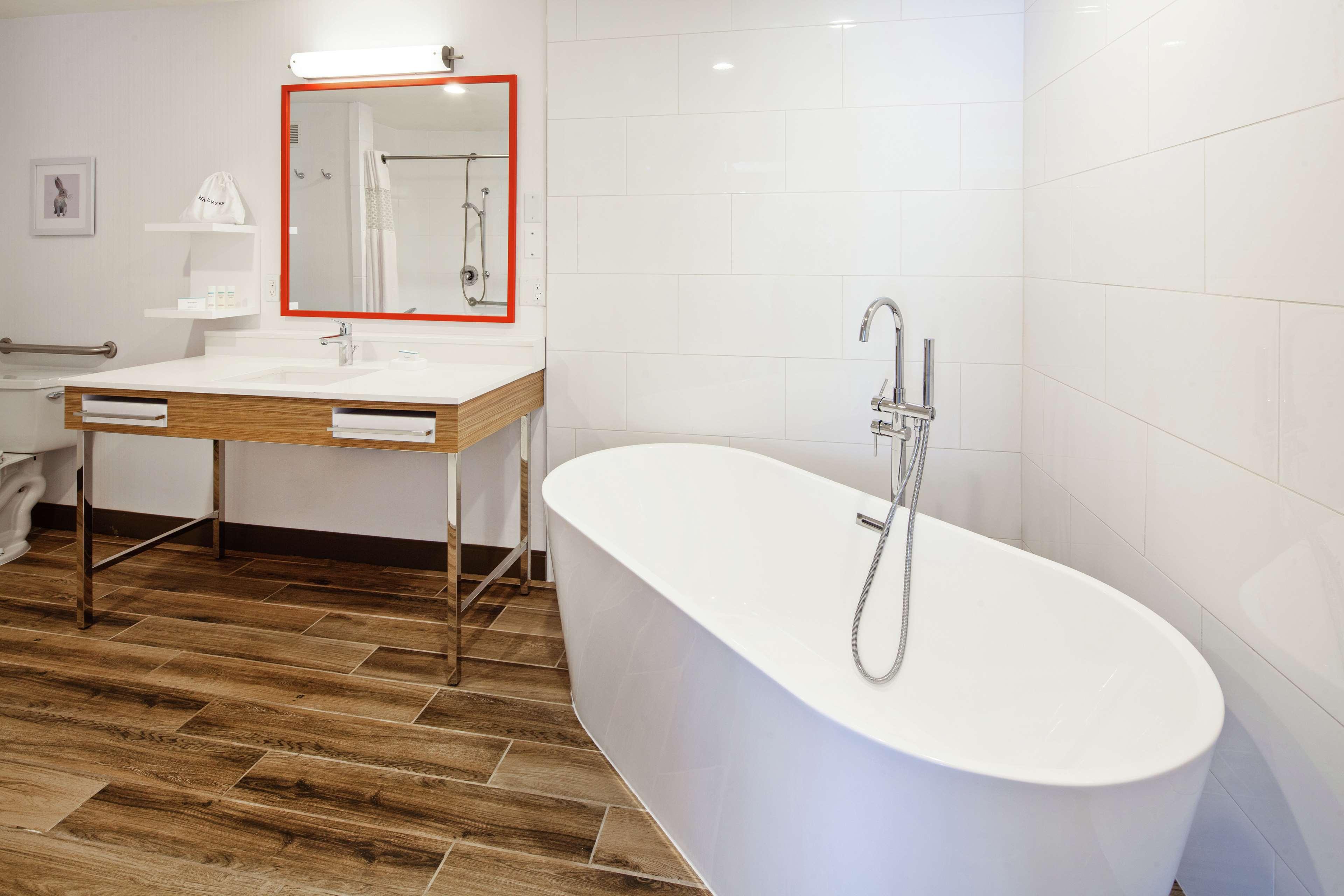 Suite King Bed Non Smoking