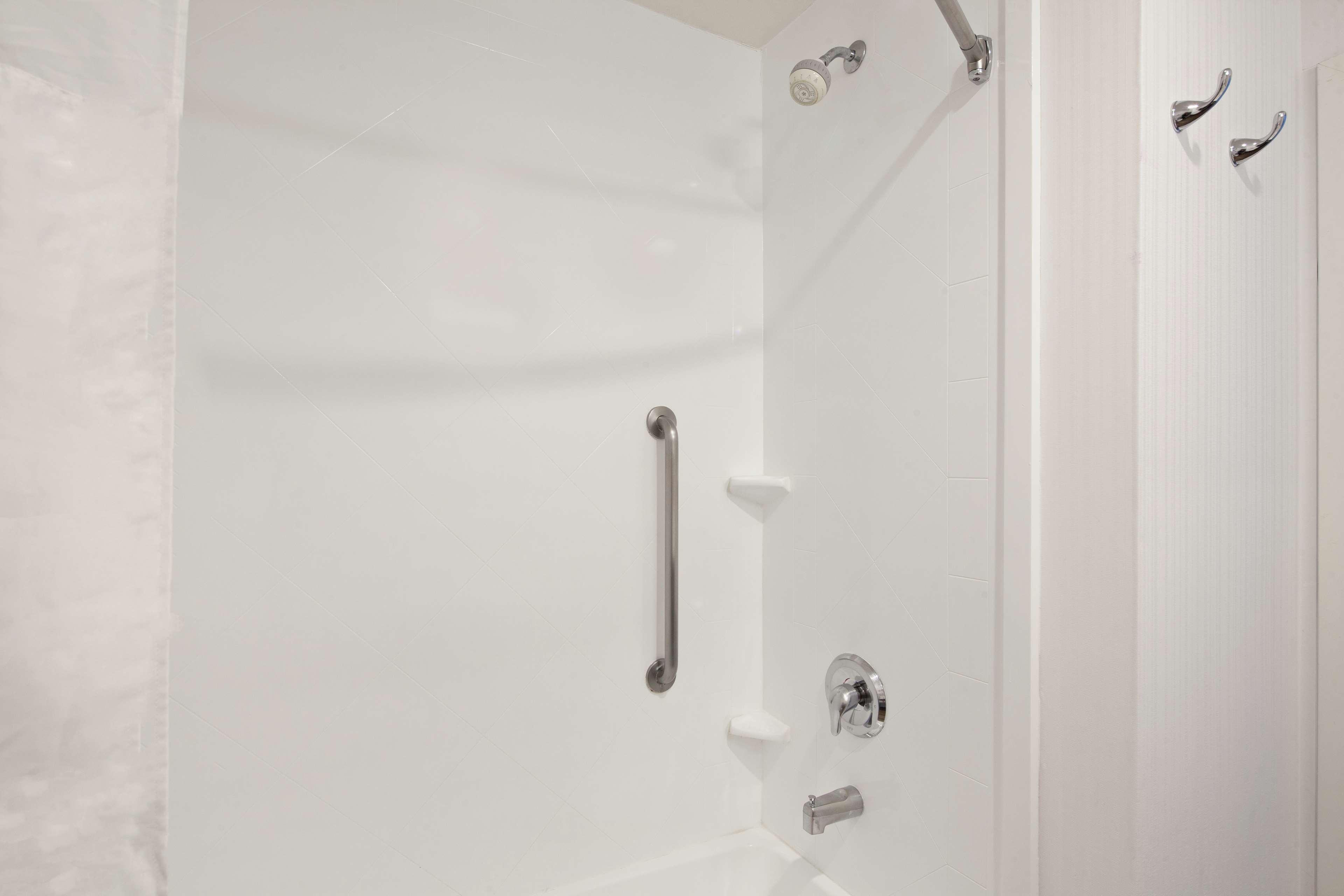 Double Two Queen Beds Non Smoking