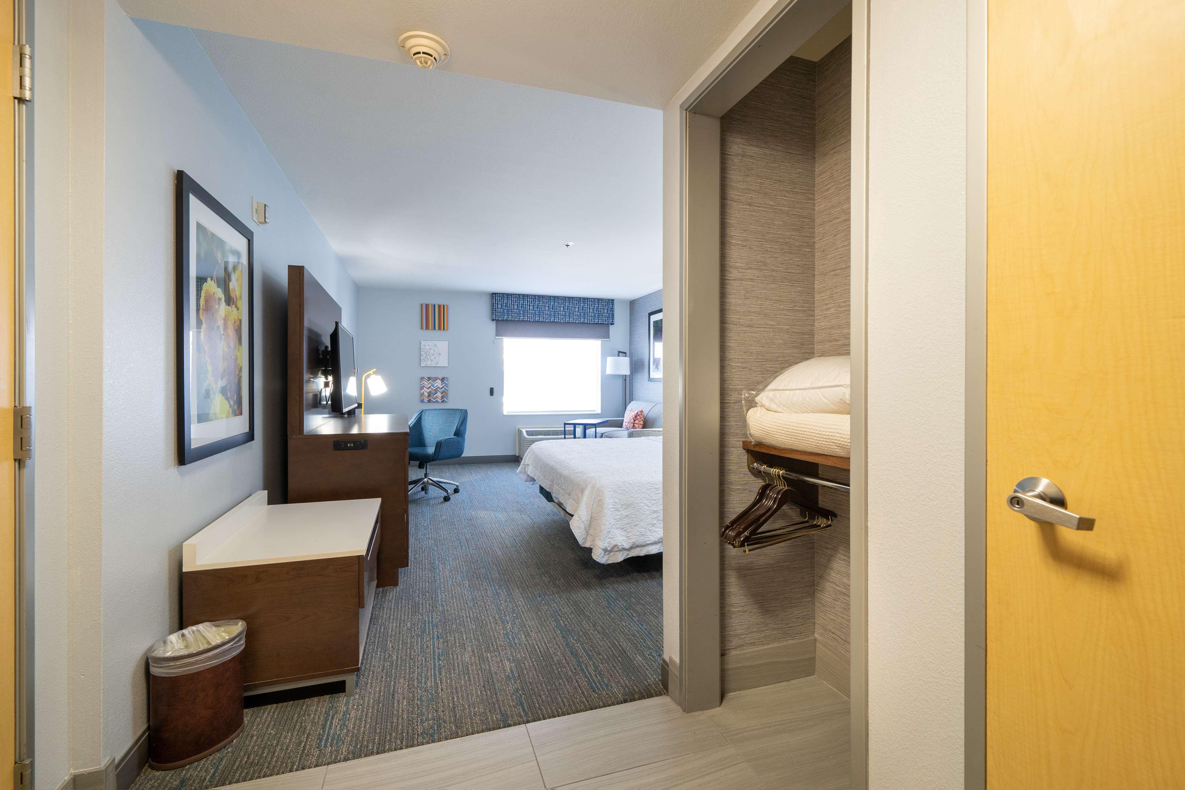 Studio King Size Bed