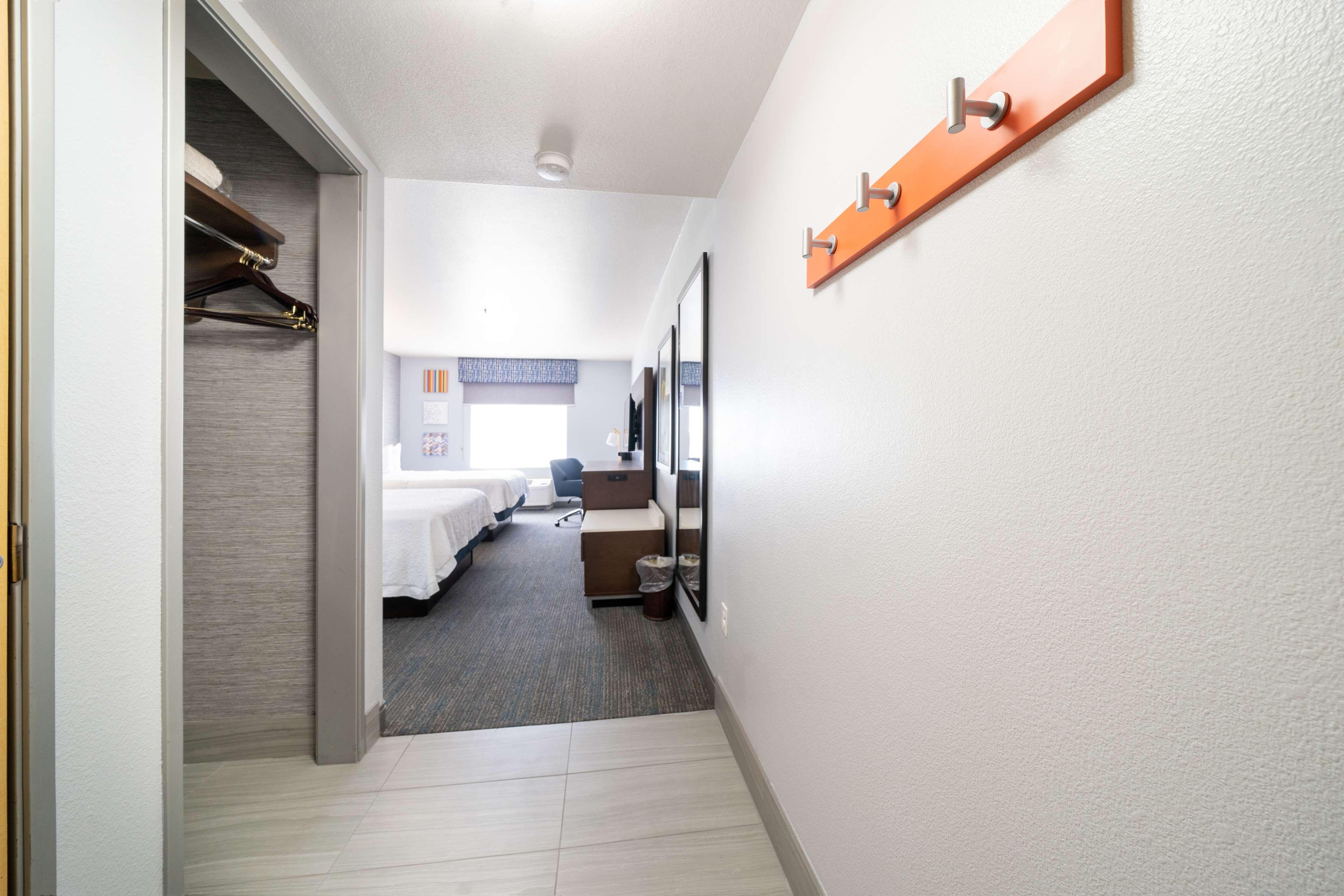 Double Two Queen Beds Non Smoking