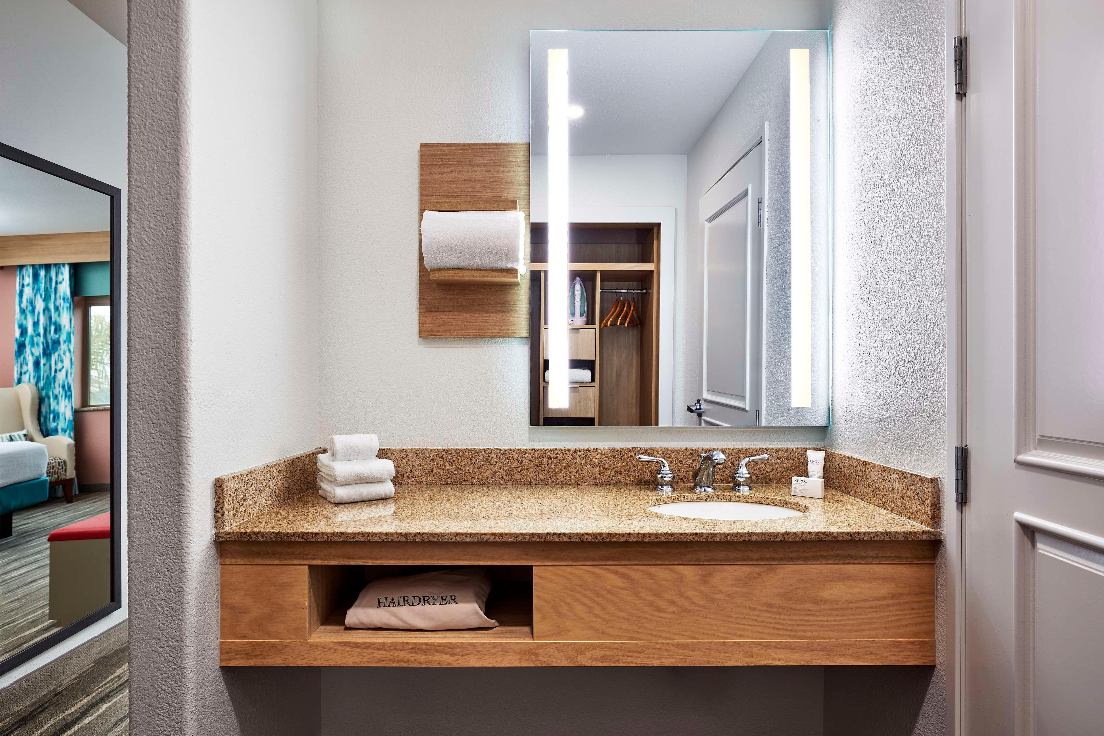 Suite Two Bedrooms Accessible