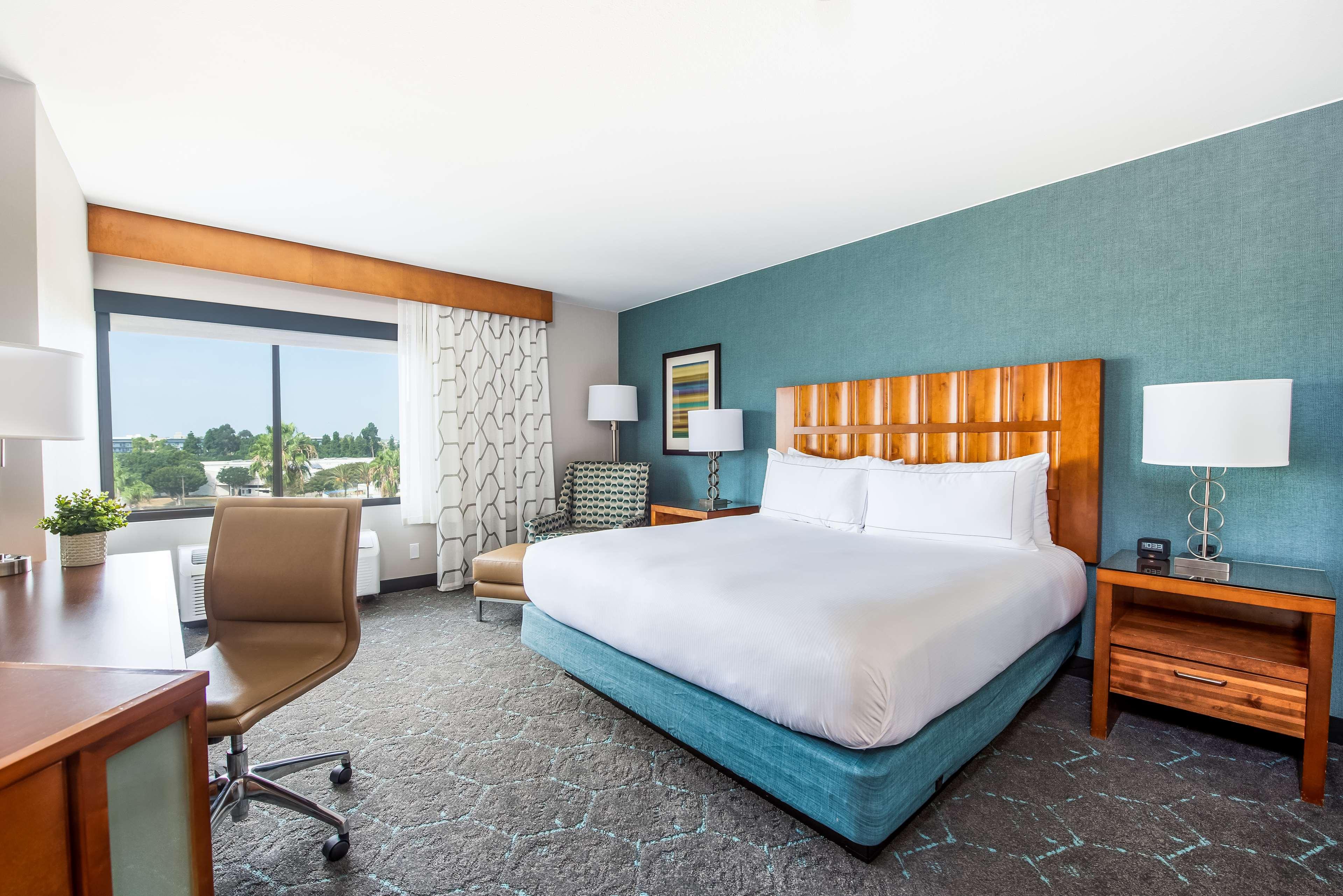 Junior Suite King Size Bed