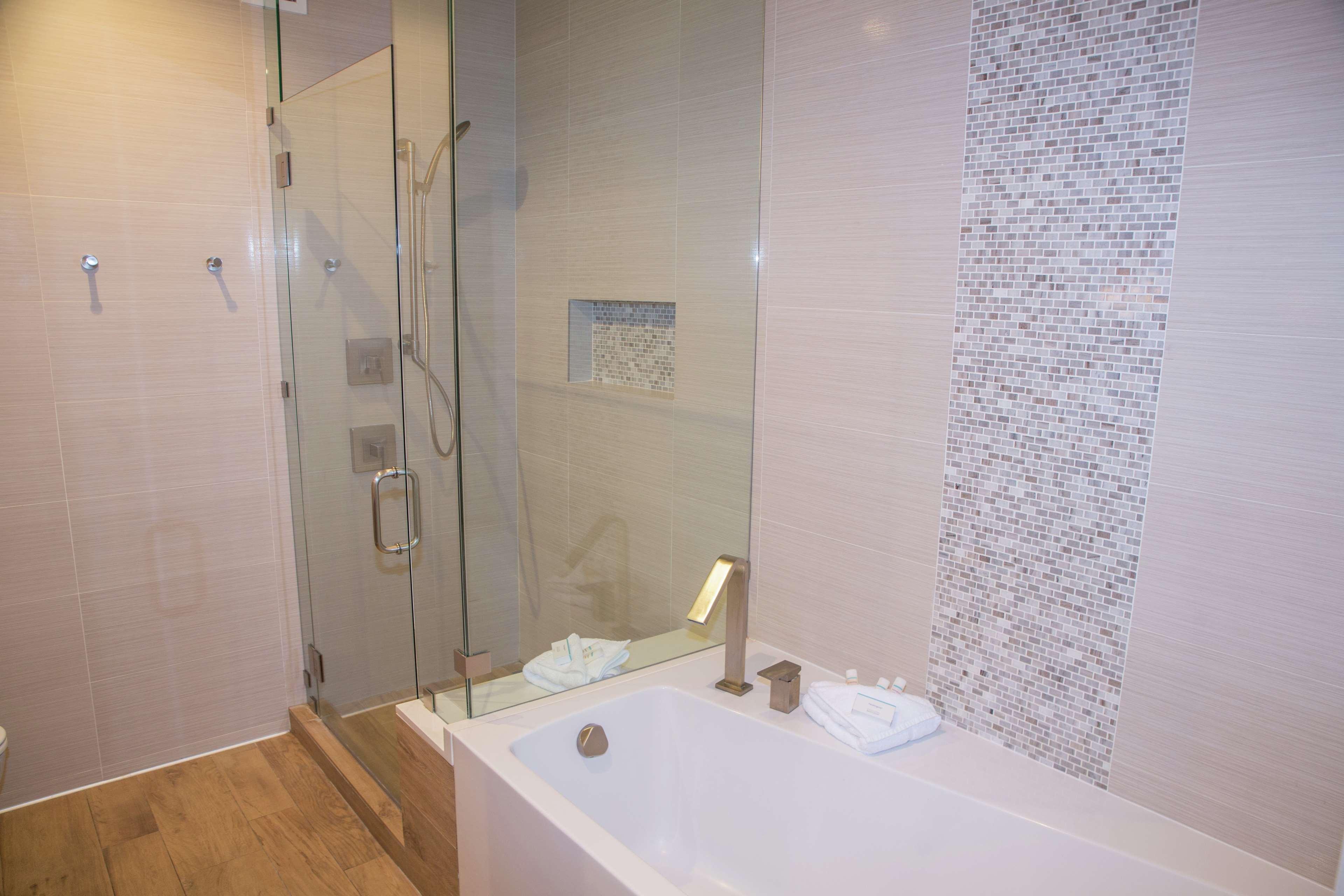 Junior Suite King Size Bed