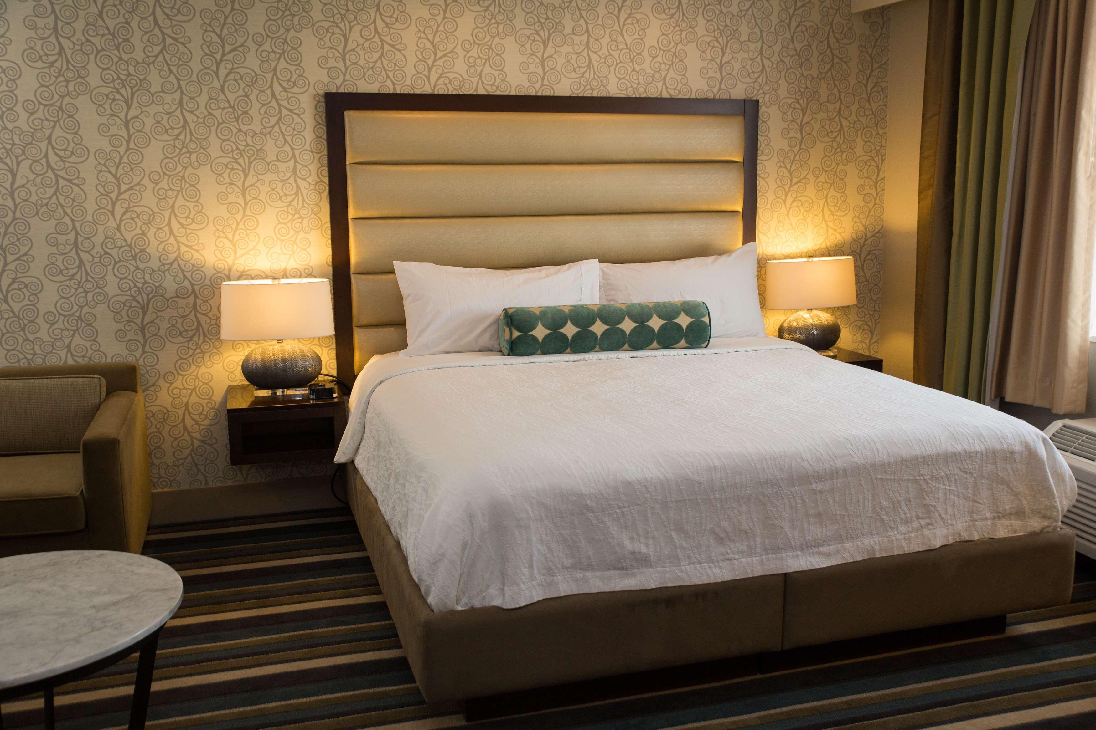 Junior Suite Accessible King Size Bed