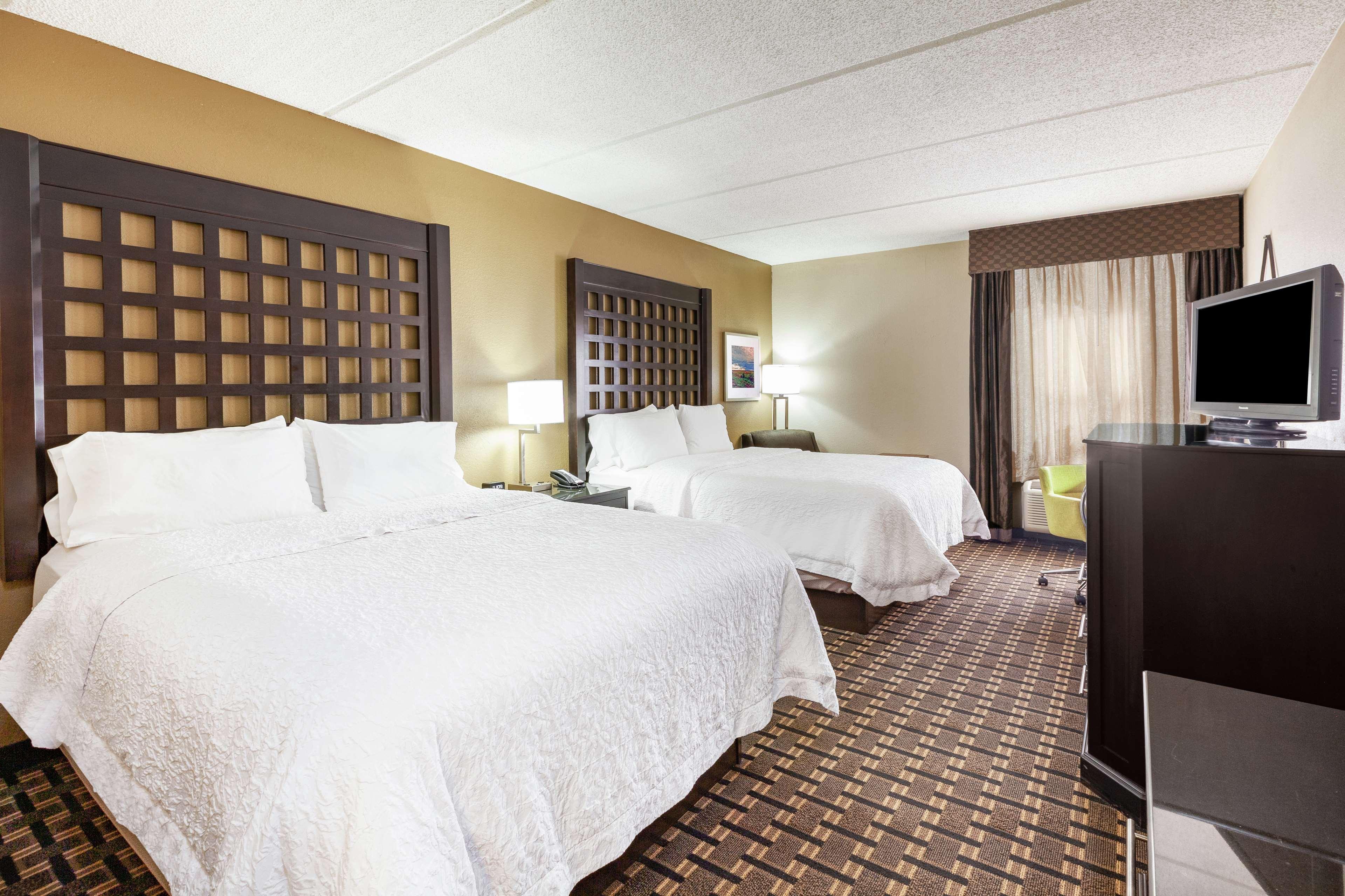 Double Two Queen Beds Non Smoking