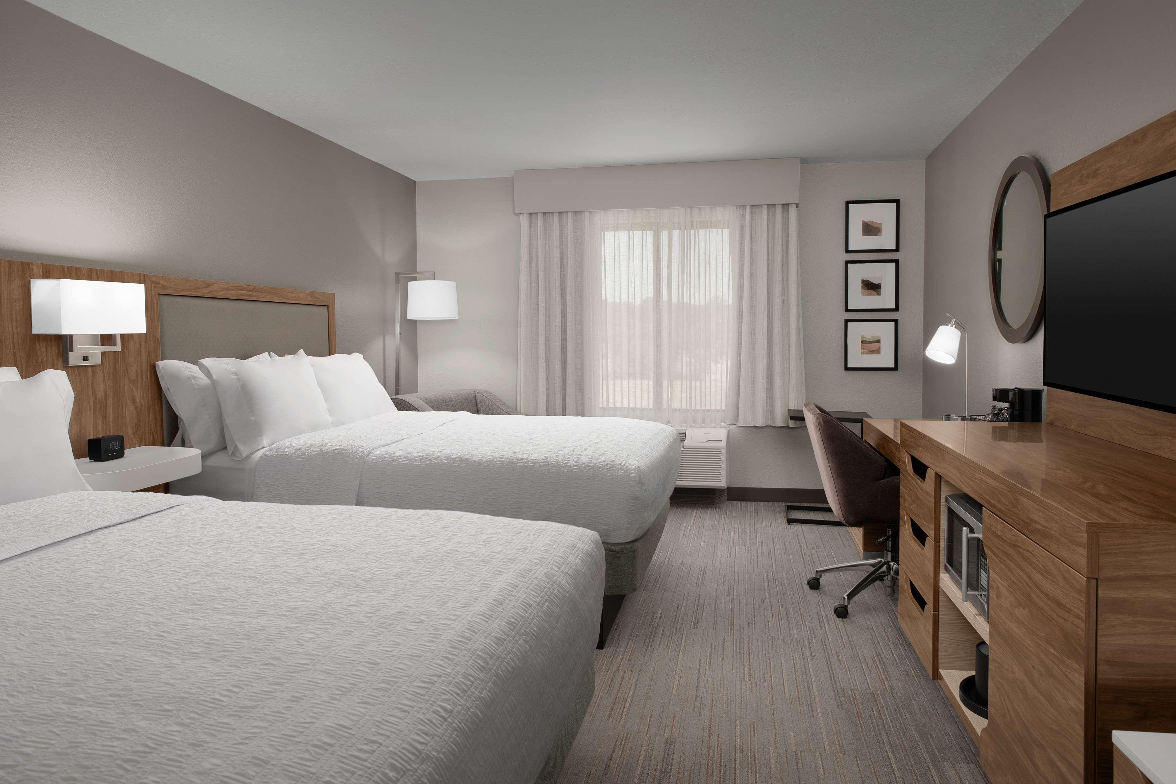 Double Two Queen Beds Non Smoking