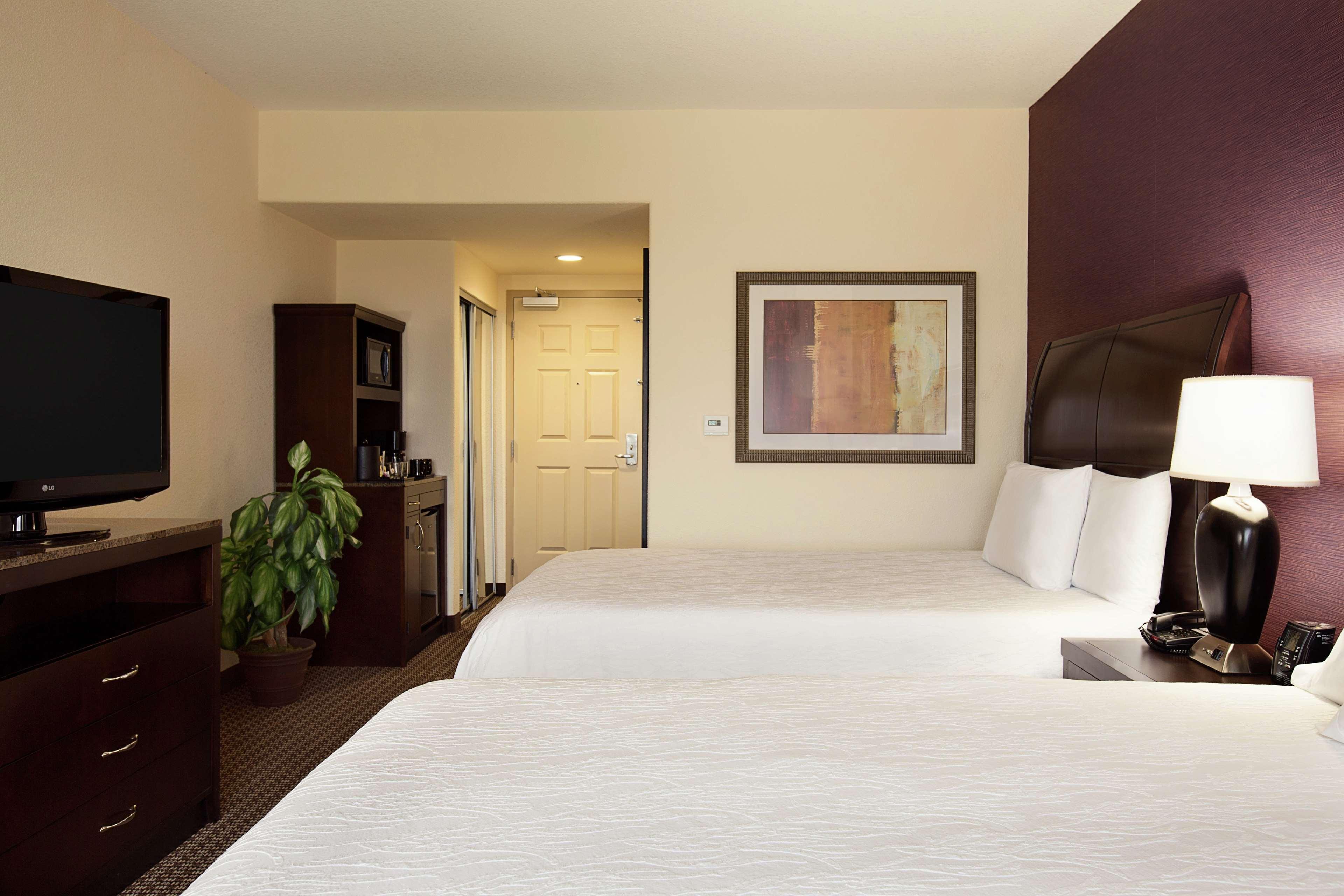 Junior Suite Accessible-two Queen Beds