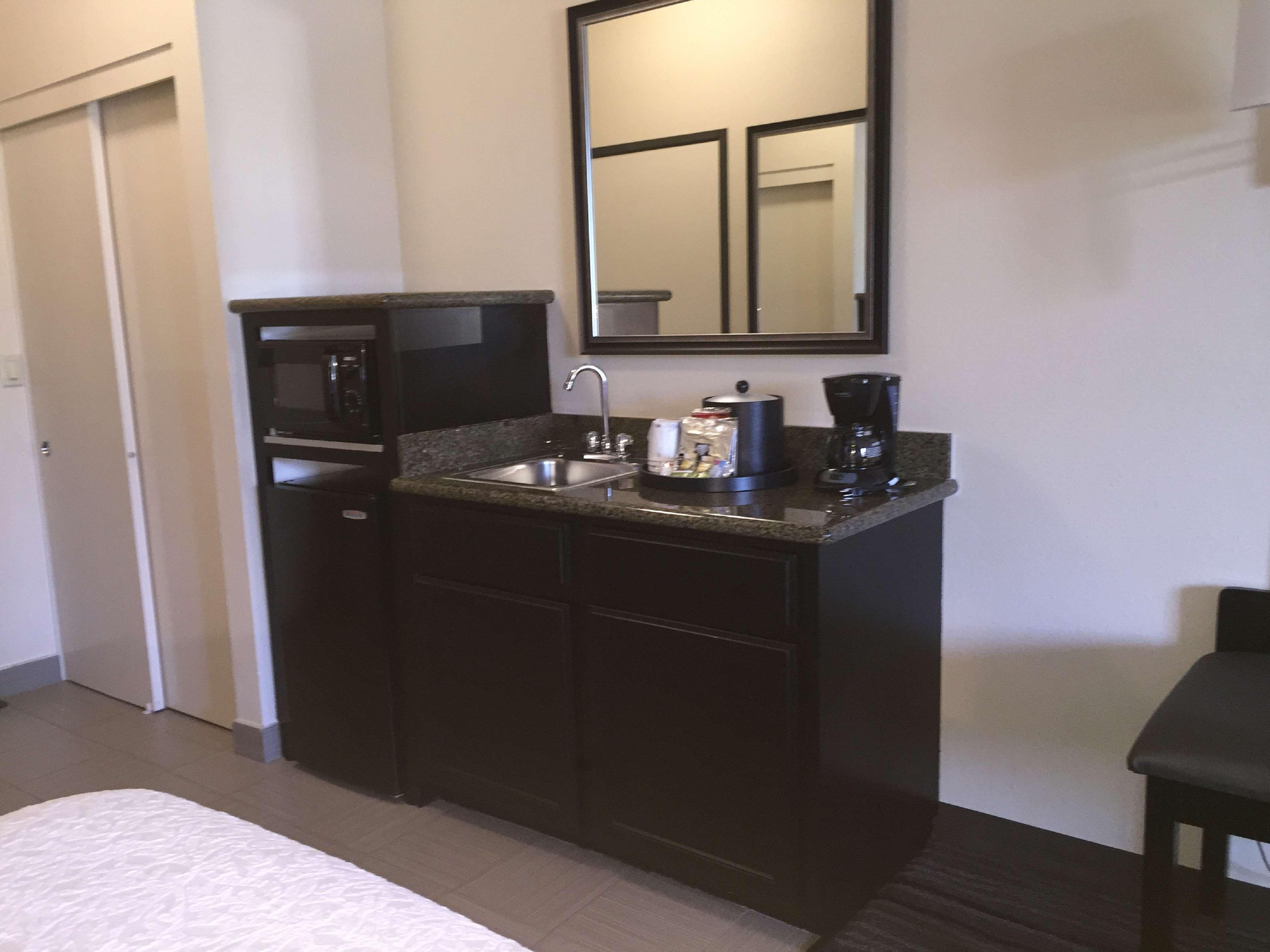 Studio King Size Bed