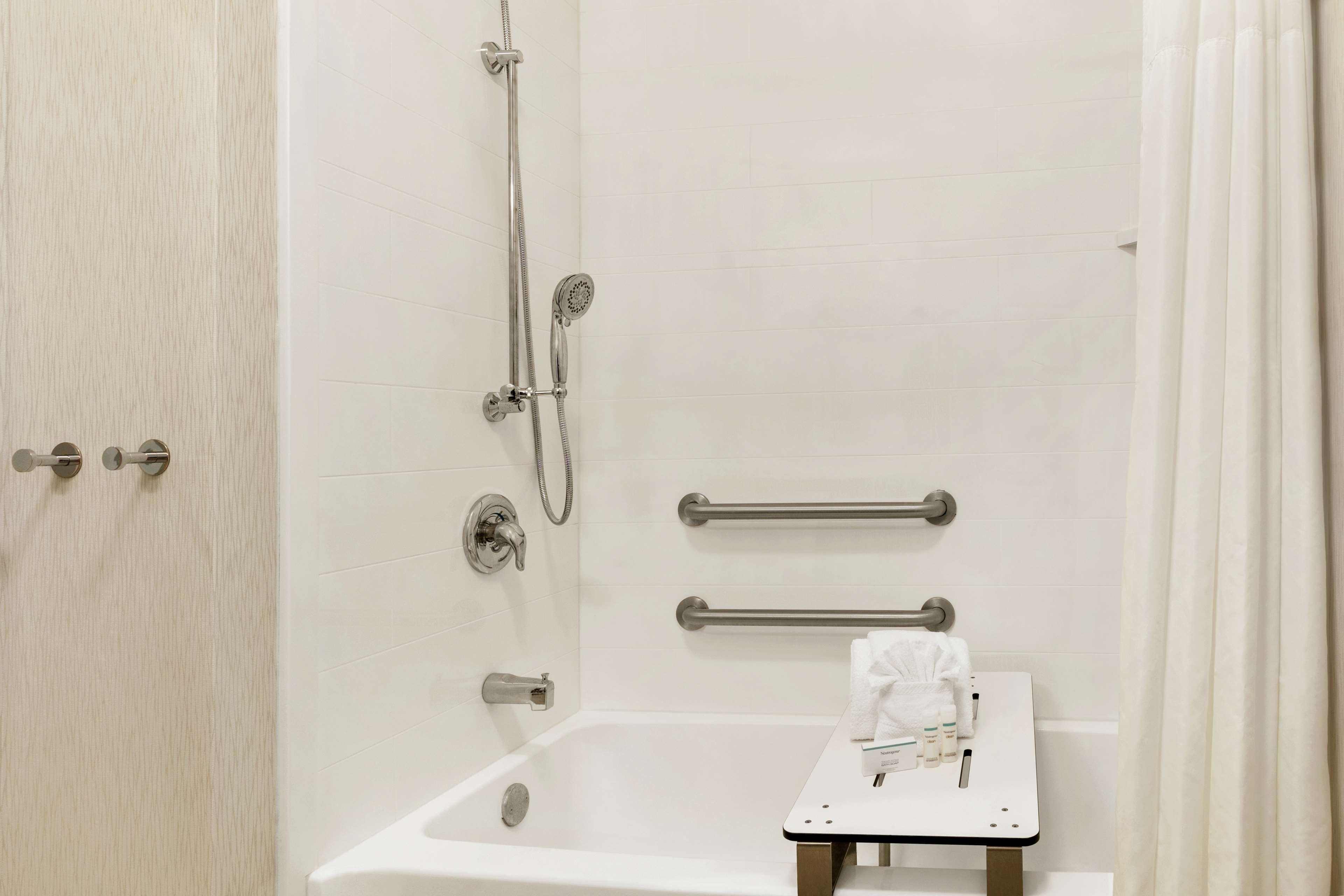 Double Two Queen Beds Non Smoking